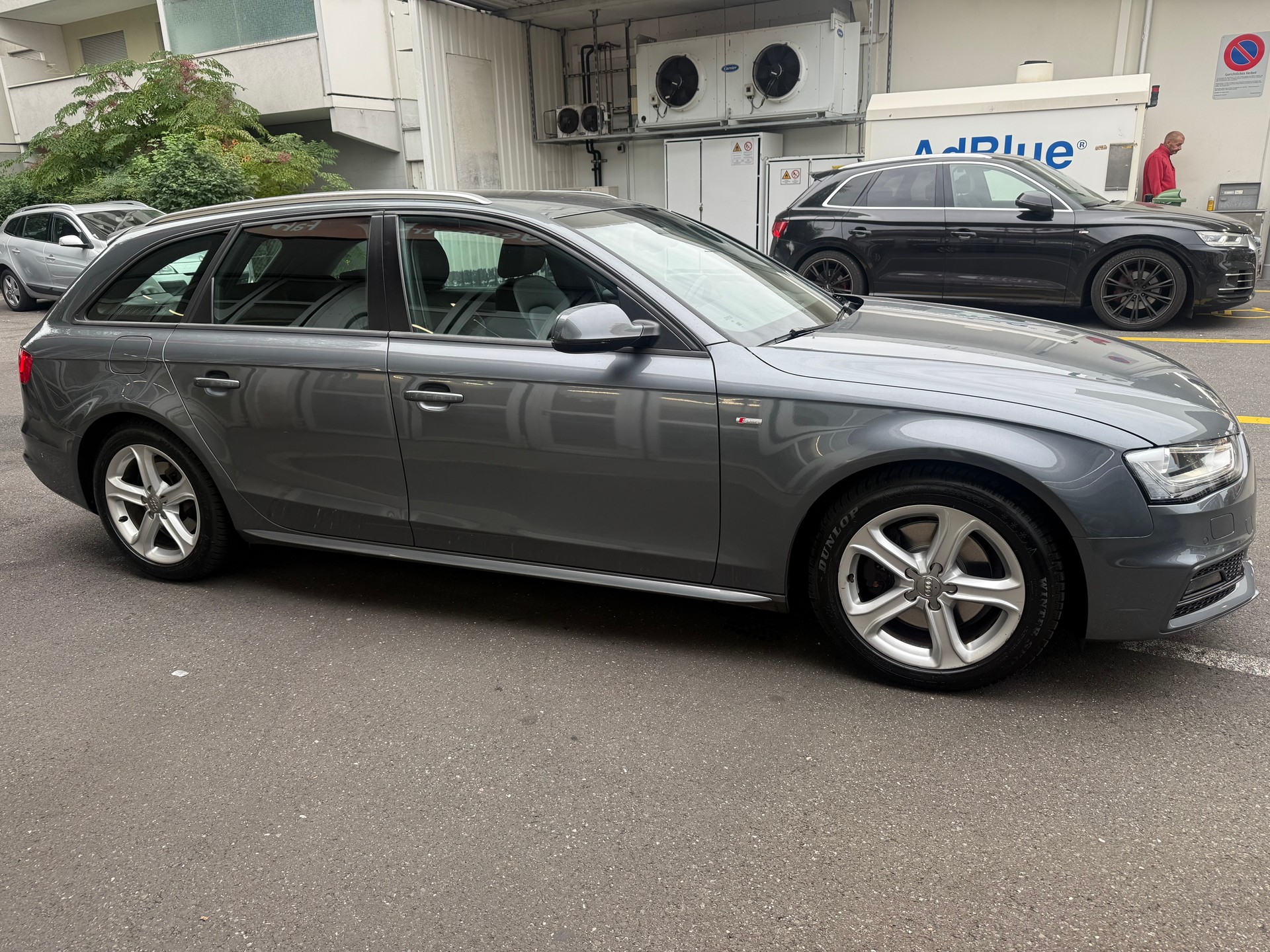 AUDI A4 Avant 2.0 TDI multitronic S-Line-image-3