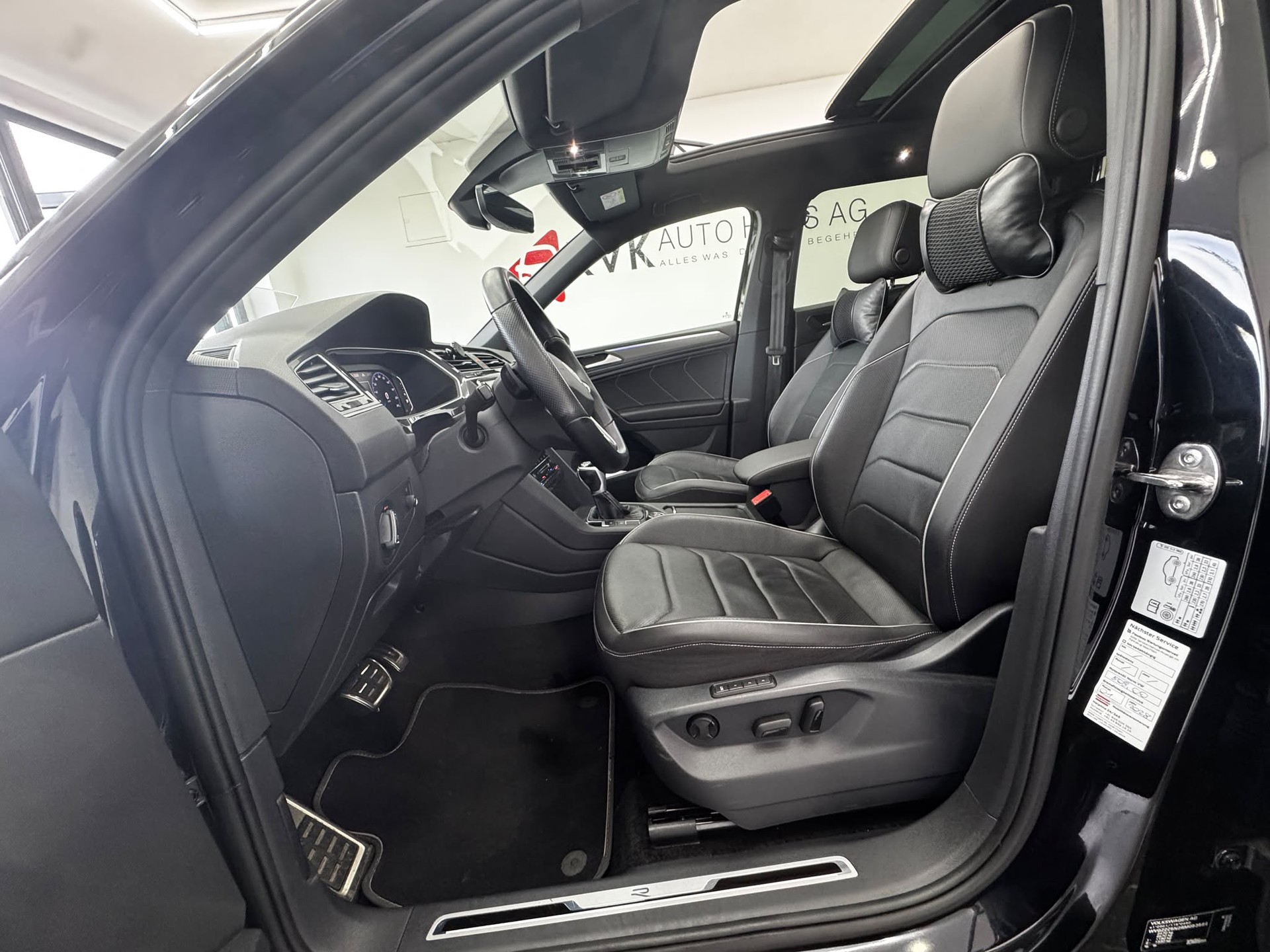 VW Tiguan Allspace 2.0TSI R-Line 4Motion DSG | 7-Sitzer | Panorama | Vollaustattung |-image-11