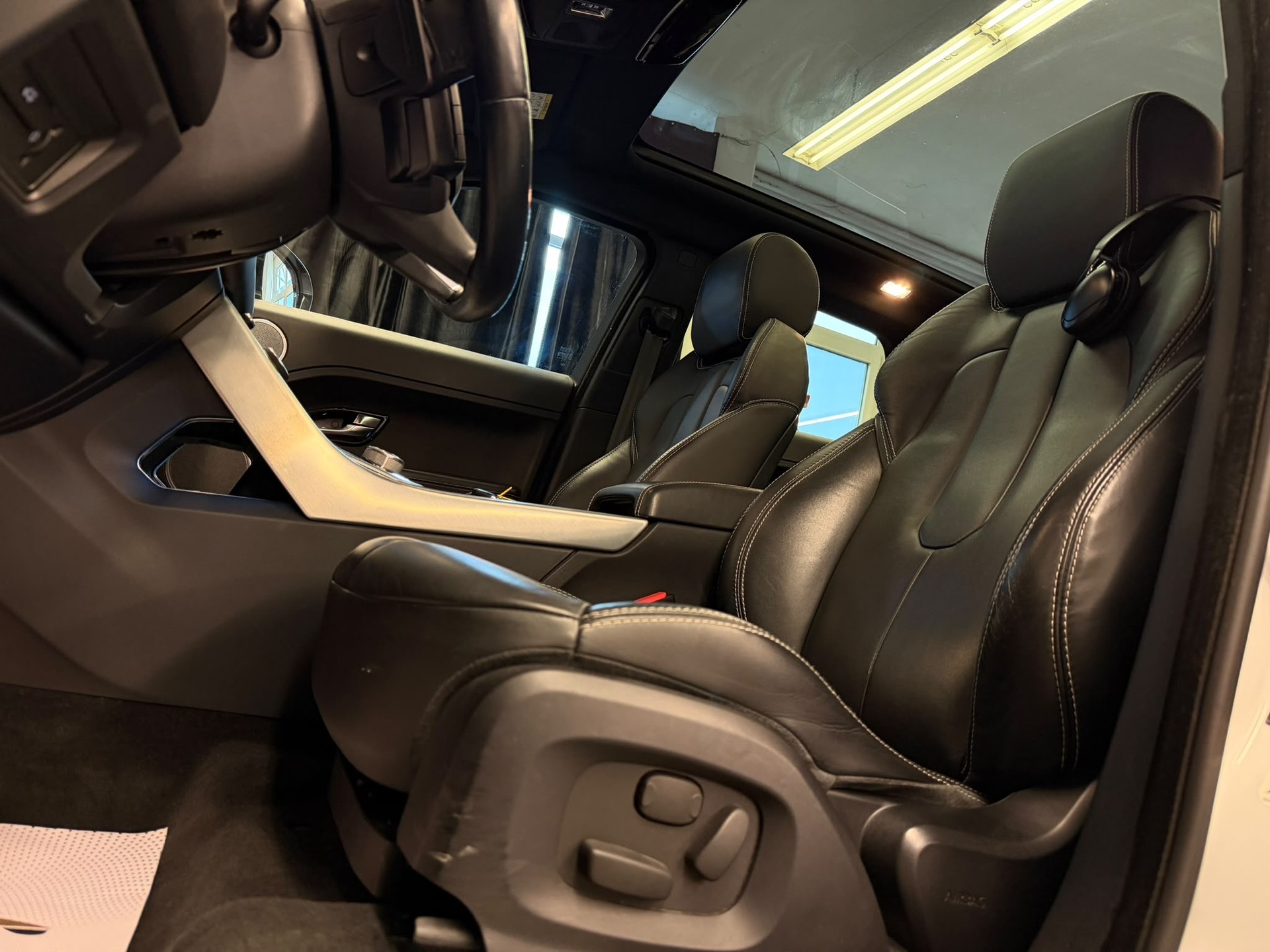 LAND ROVER Range Rover Evoque 2.0 Si4 Pure AT6-image-13