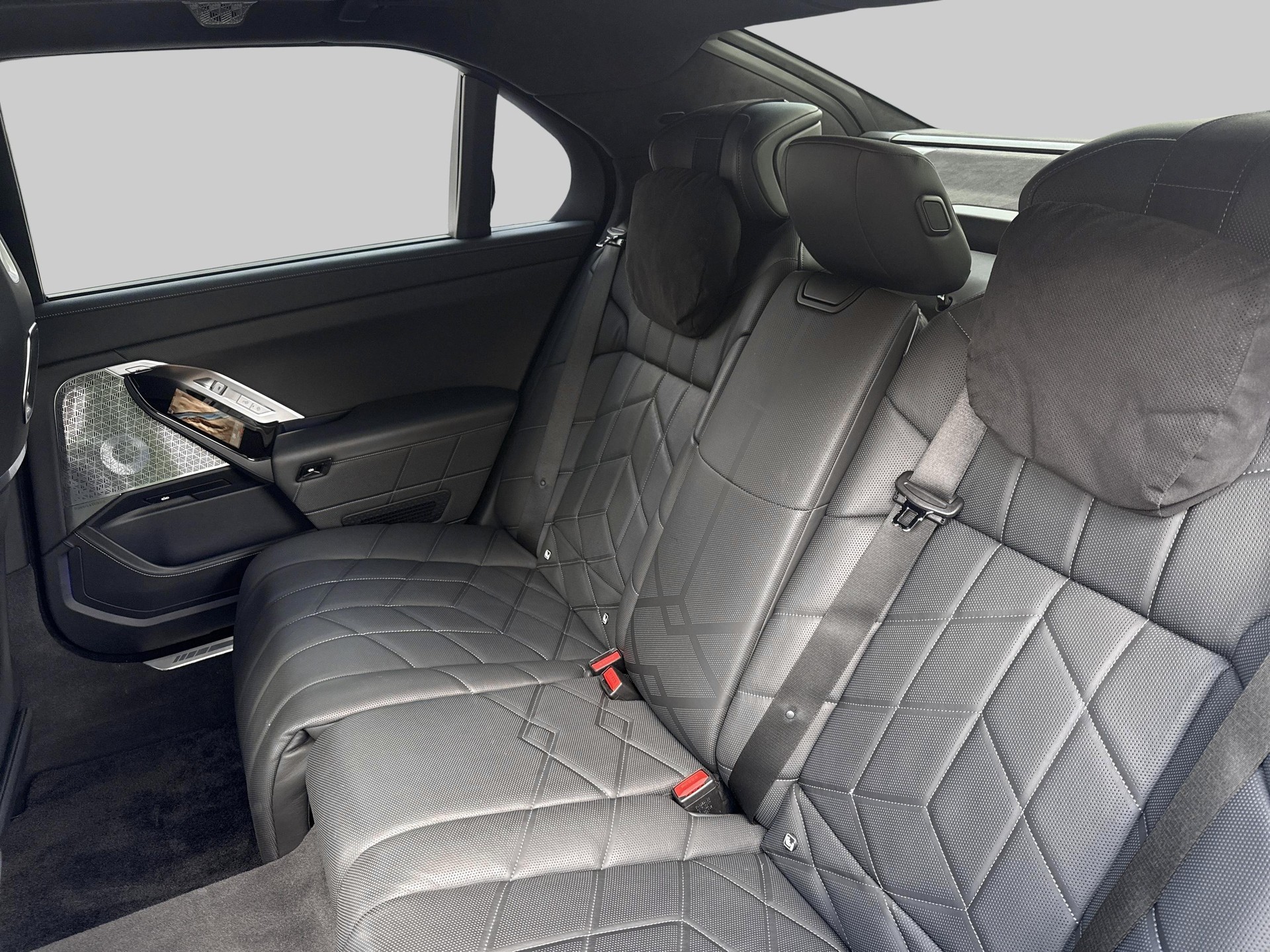BMW i7 xDrive 60 M Sport Pro-image-17