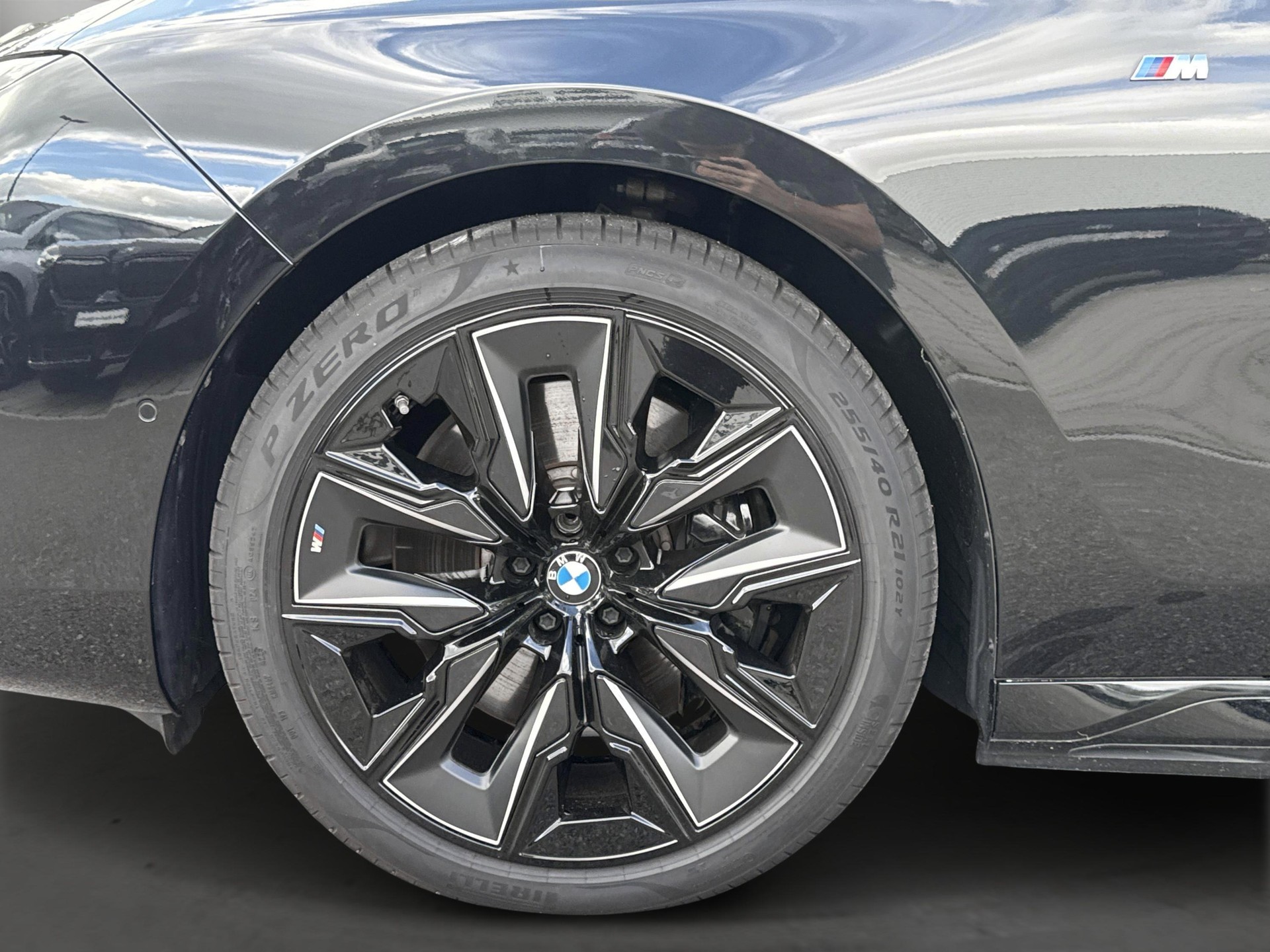BMW i7 xDrive 60 M Sport Pro-image-6