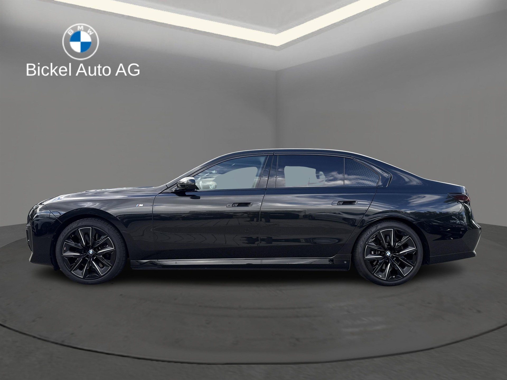 BMW i7 xDrive 60 M Sport Pro-image-3