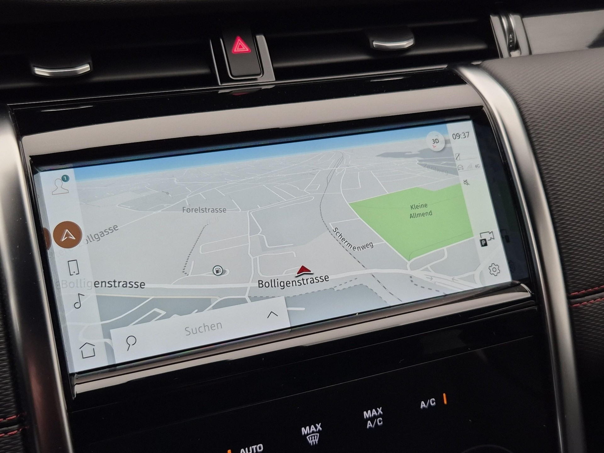 LAND ROVER Discovery Sport 2.0 Si4 290 Black Edition-image-12