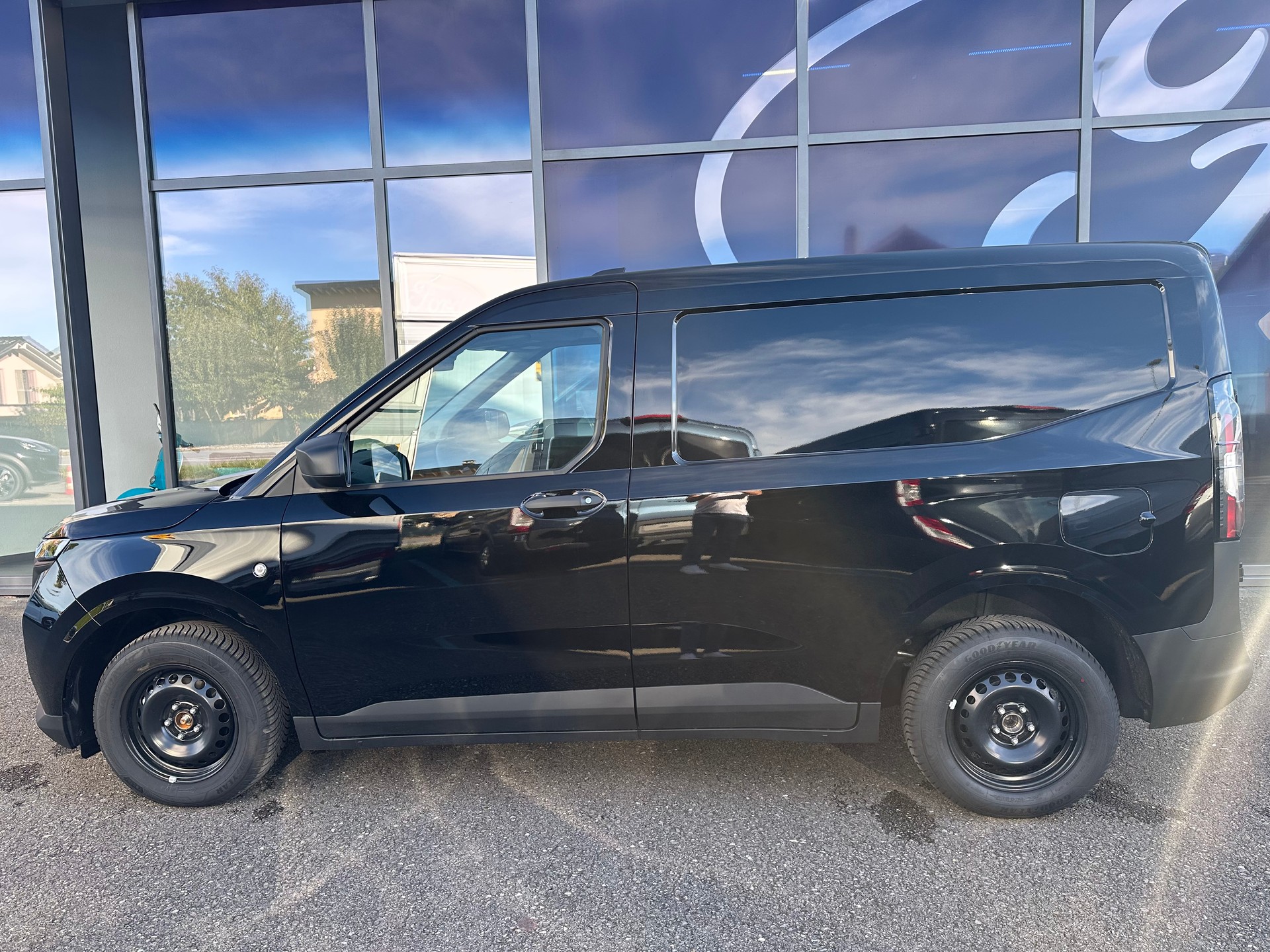 FORD Transit Courier van 1.0 EcoBoo Trend/100CV/Man.-showroom-element-2