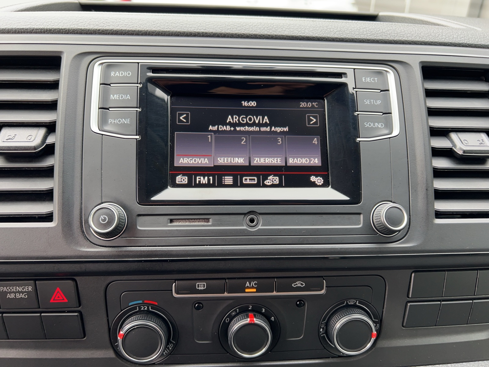 VW T6 2.0 TDI DSG-image-9