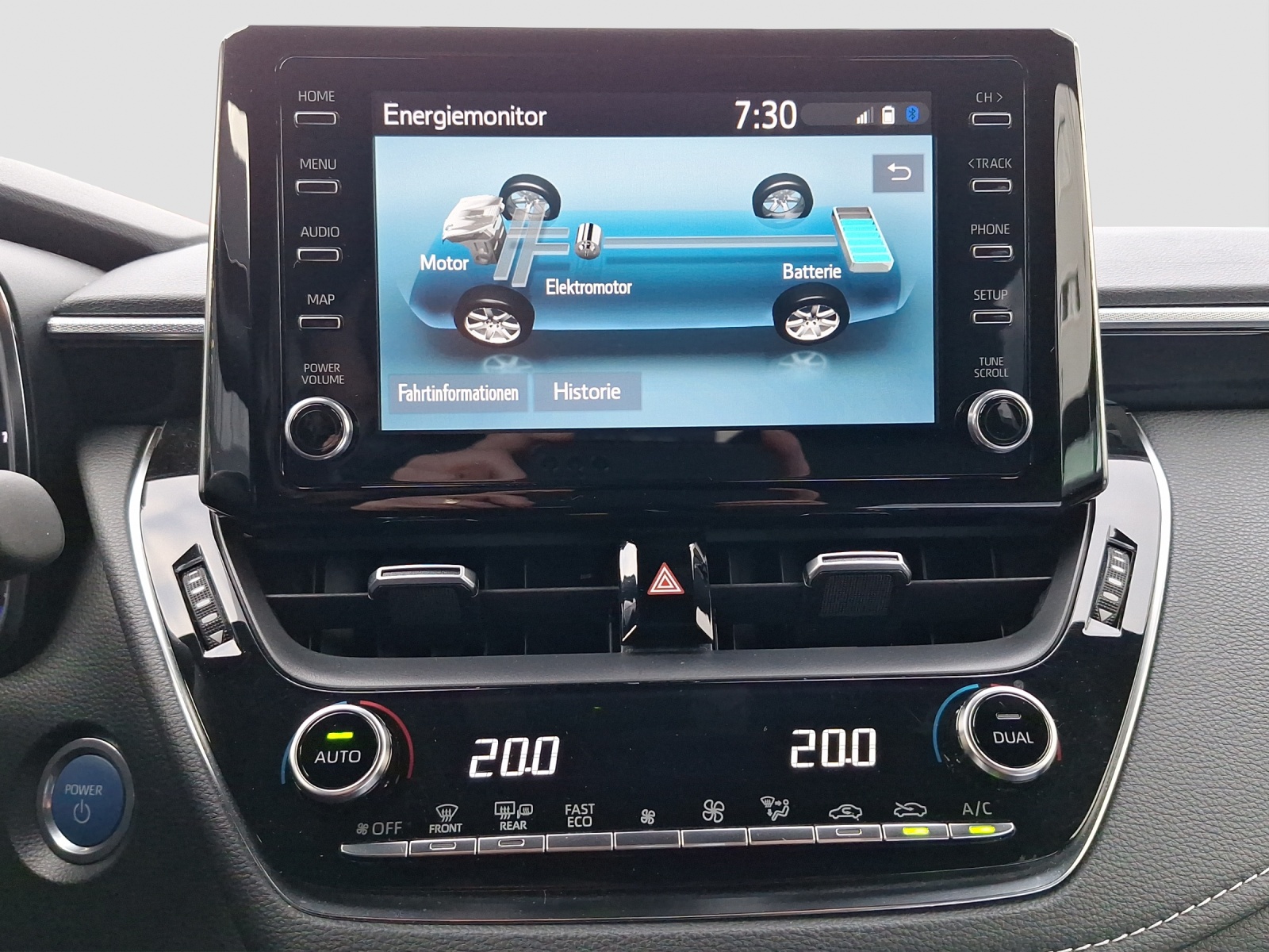 TOYOTA Corolla 2.0 HSD Trend-image-18
