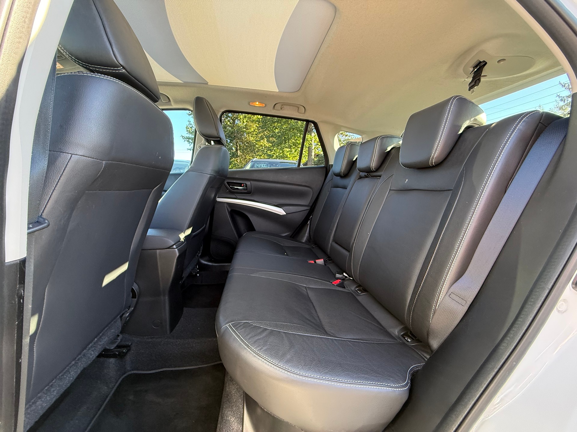 SUZUKI SX4 S-Cross 1.6 TD Sergio Cellano Top 4WD-image-9