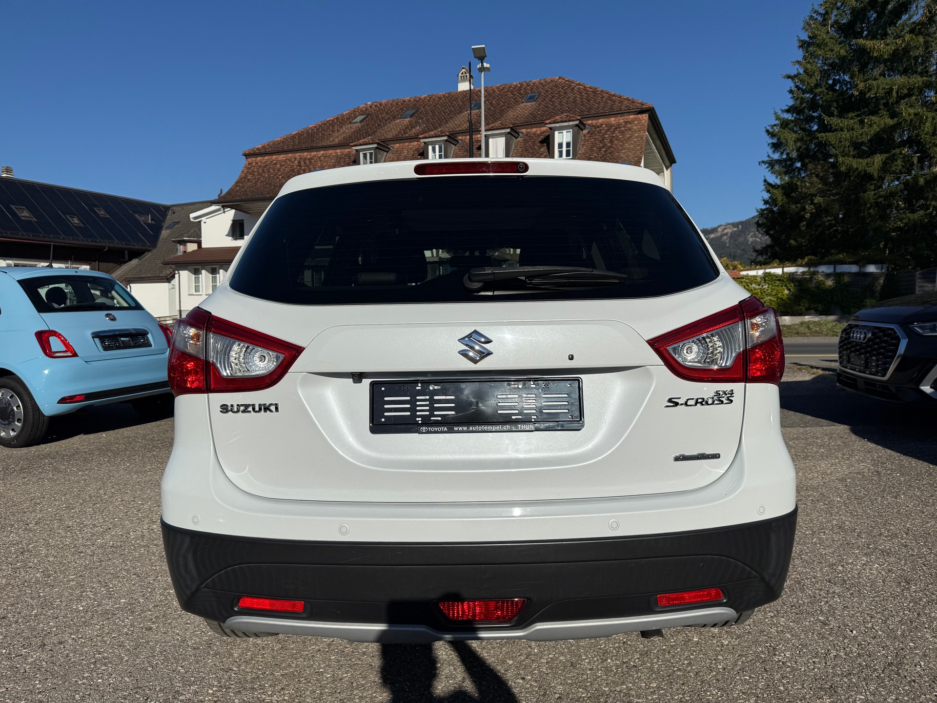 SUZUKI SX4 S-Cross 1.6 TD Sergio Cellano Top 4WD-image-5