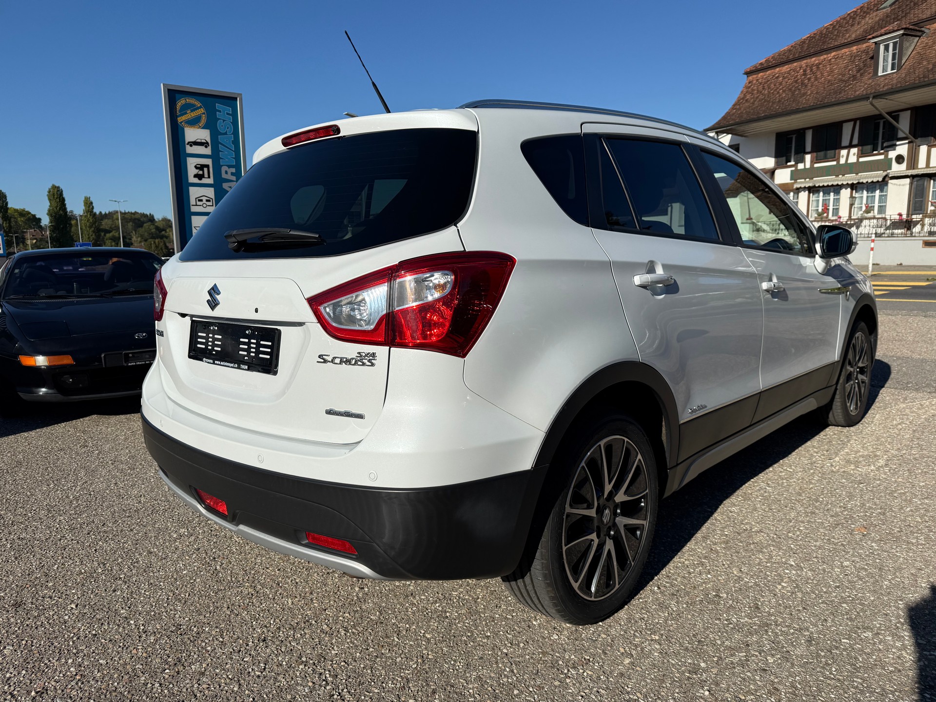 SUZUKI SX4 S-Cross 1.6 TD Sergio Cellano Top 4WD-image-4