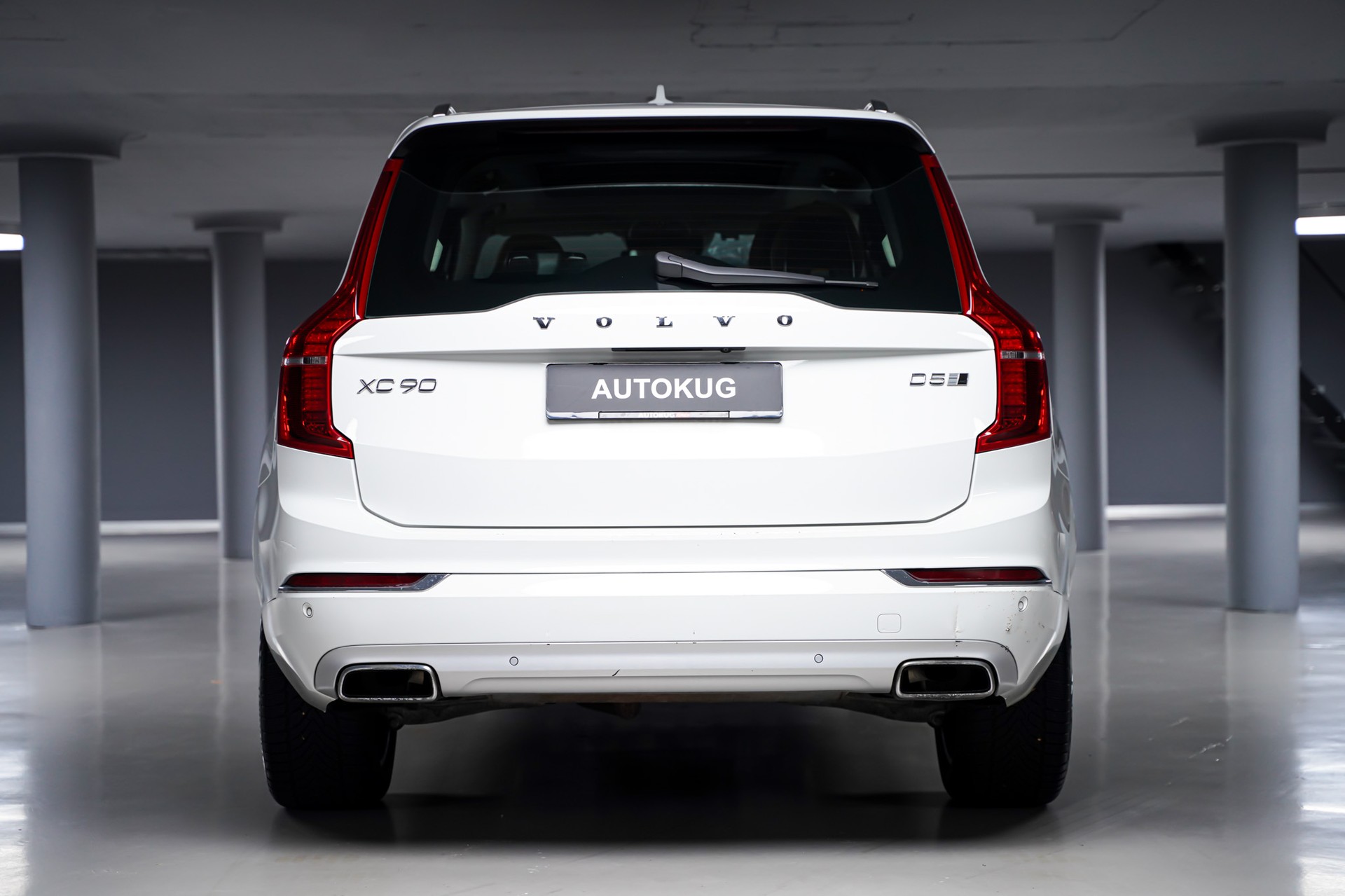 VOLVO XC90 D5 AWD Inscription Geartronic-image-5