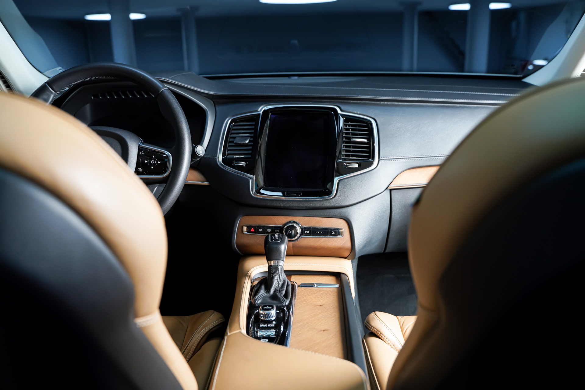 VOLVO XC90 D5 AWD Inscription Geartronic-image-24