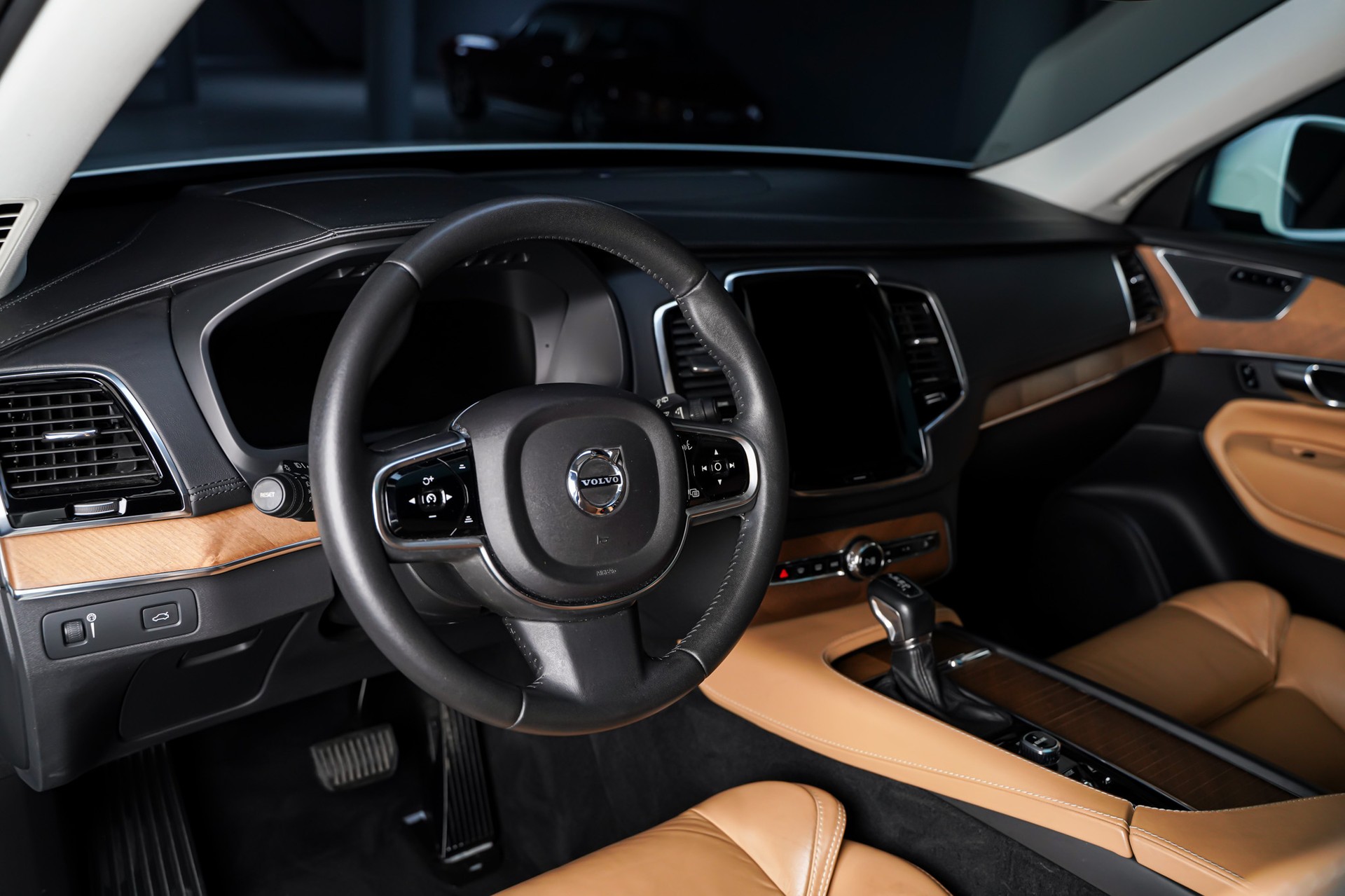 VOLVO XC90 D5 AWD Inscription Geartronic-image-10