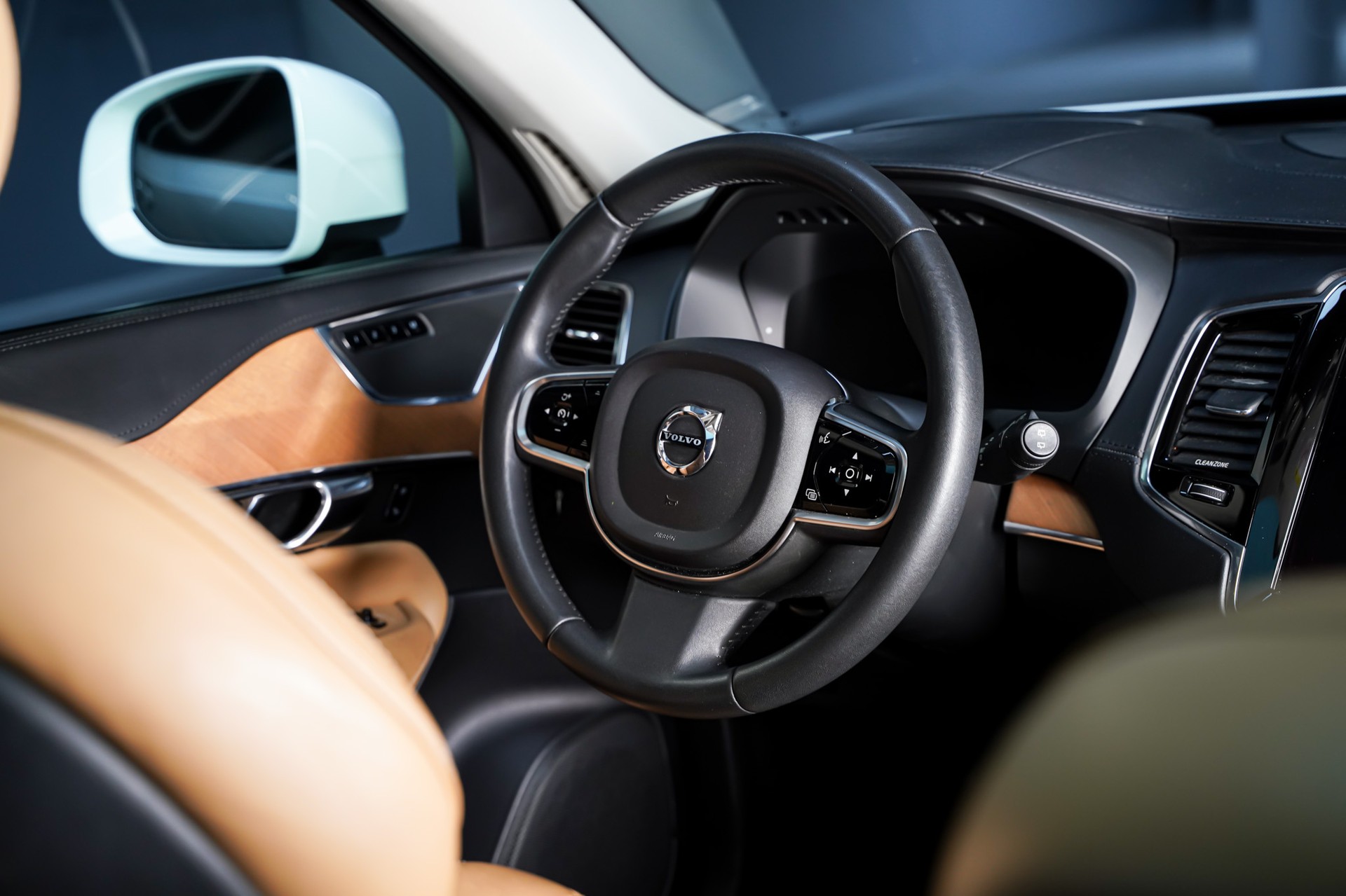 VOLVO XC90 D5 AWD Inscription Geartronic-image-23