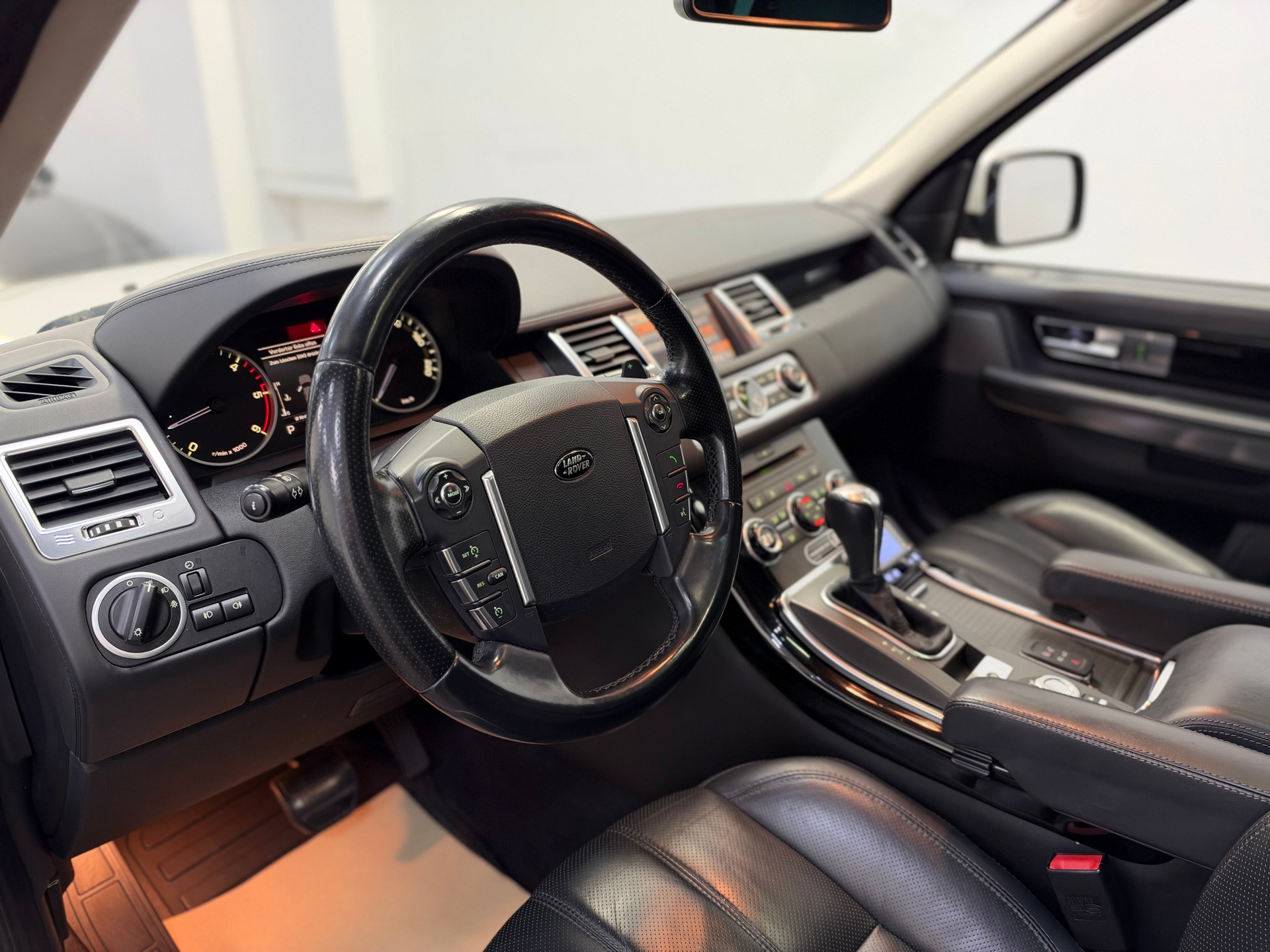 LAND ROVER Range Rover Sport 3.6 Td8 HSE Automatic-image-7