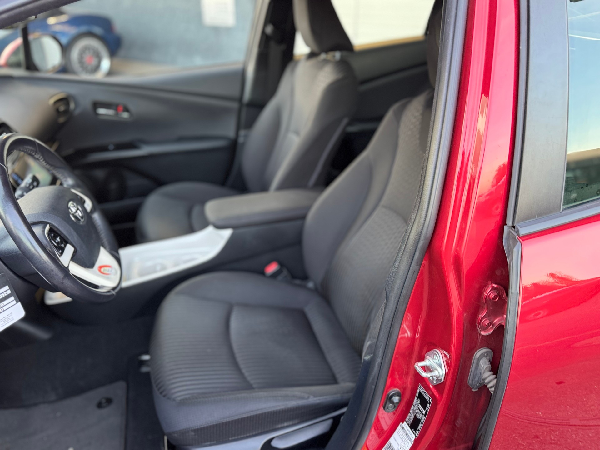TOYOTA Prius 1.8 VVT-i HSD Sol Premium-image-9