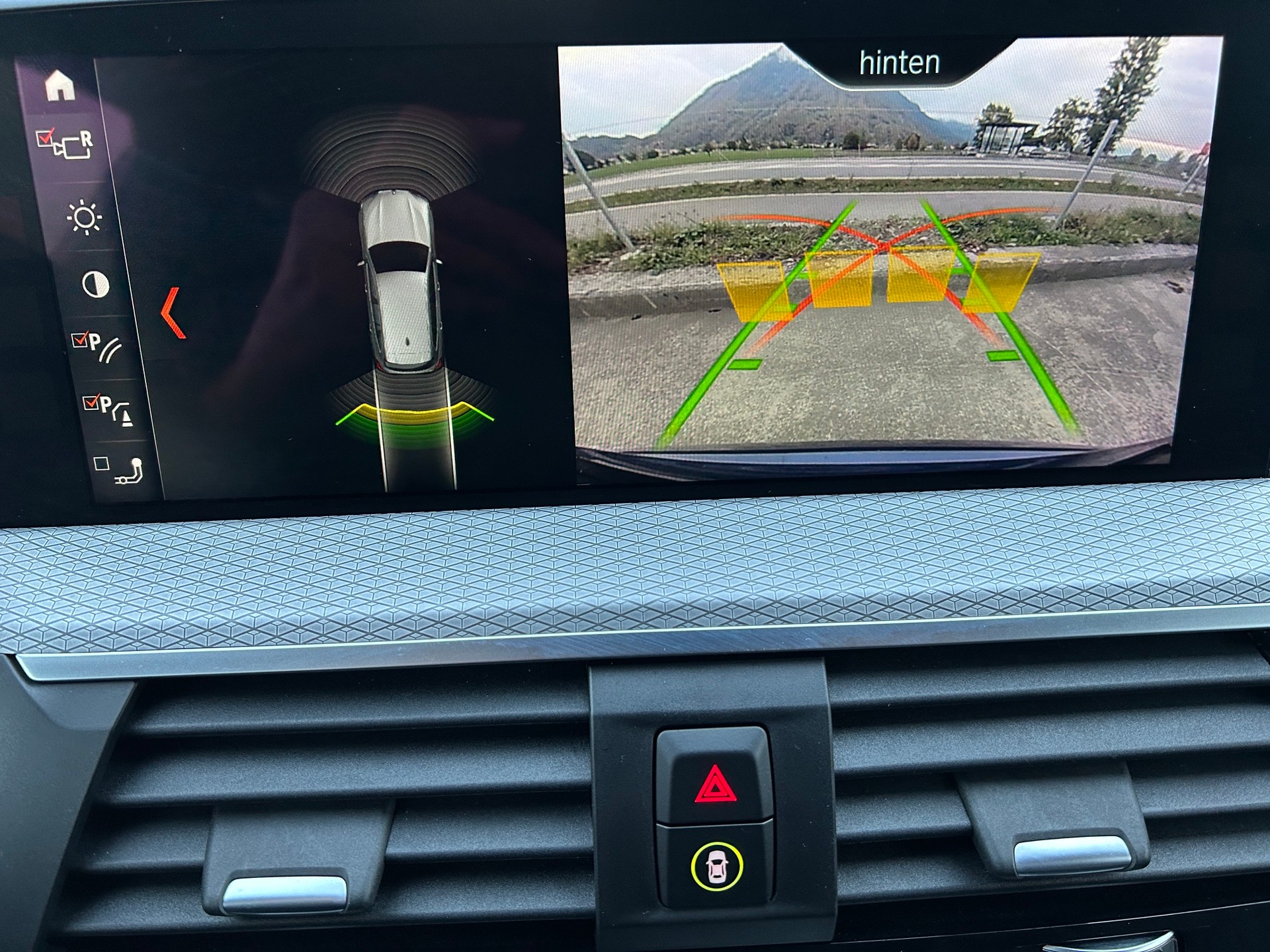 BMW X3 xDrive M40i Steptronic -CH Fahrzeug-Schiebedach-AHK-Head Up Display--image-18