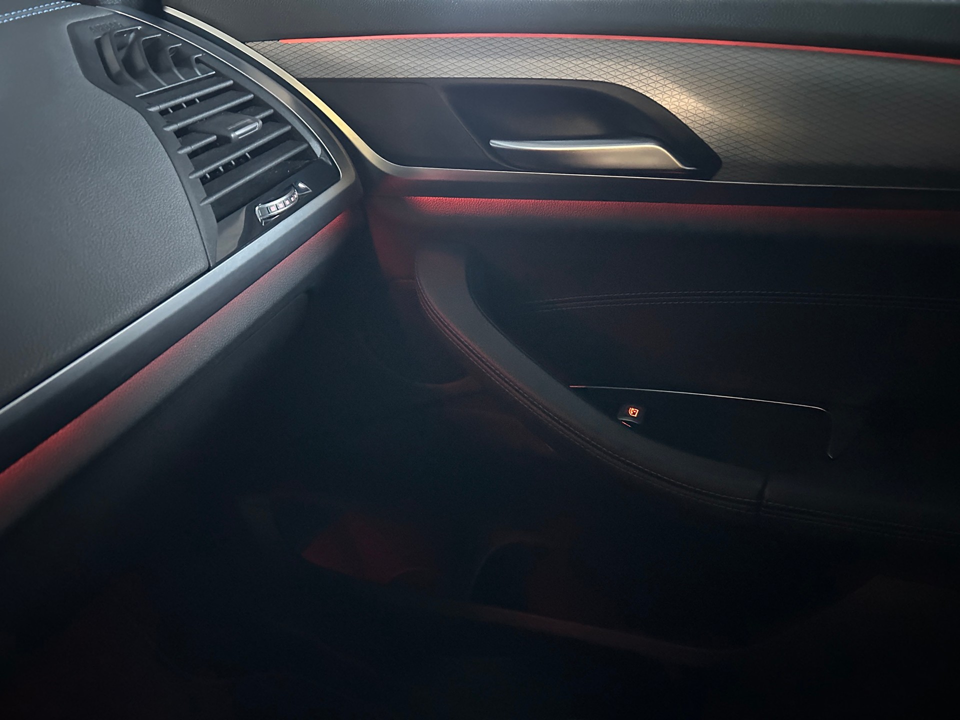 BMW X3 xDrive M40i Steptronic -CH Fahrzeug-Schiebedach-AHK-Head Up Display--image-8