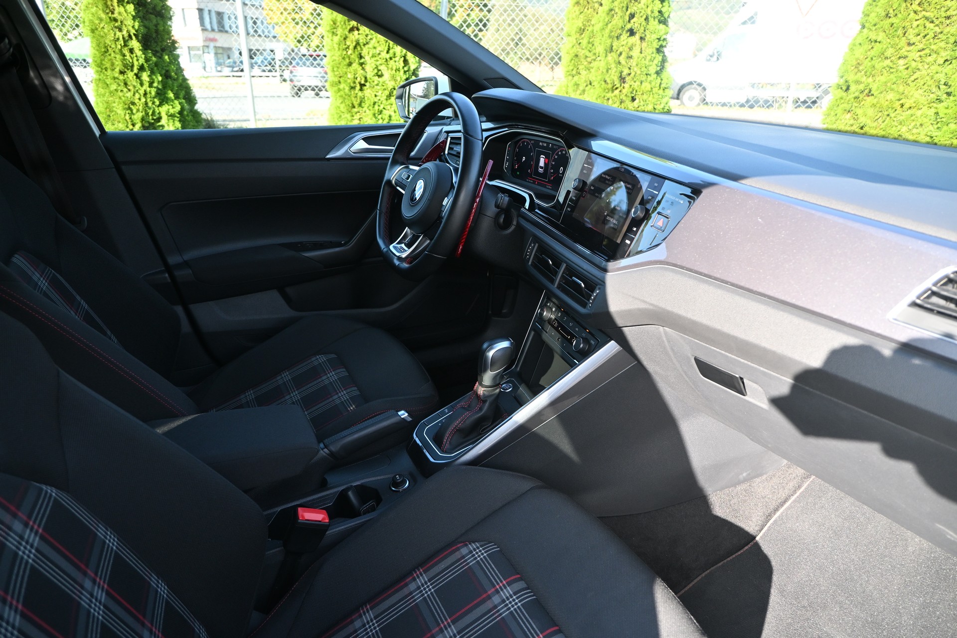 VW POLO 2.0 TSI GTI DSG SPEZIELL TOP ZUSTAND-image-29