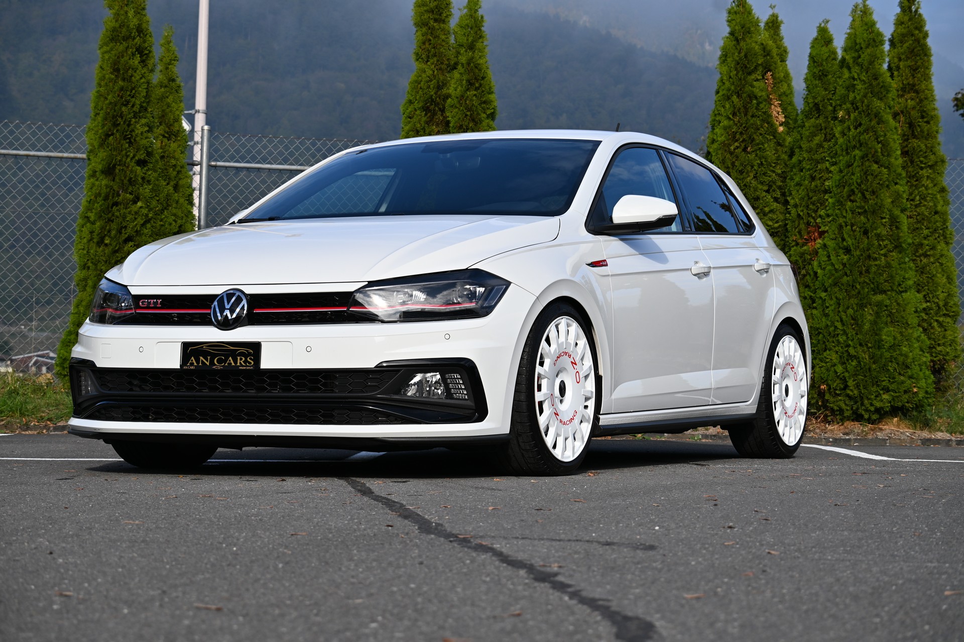 VW POLO 2.0 TSI GTI DSG SPEZIELL TOP ZUSTAND-image-7