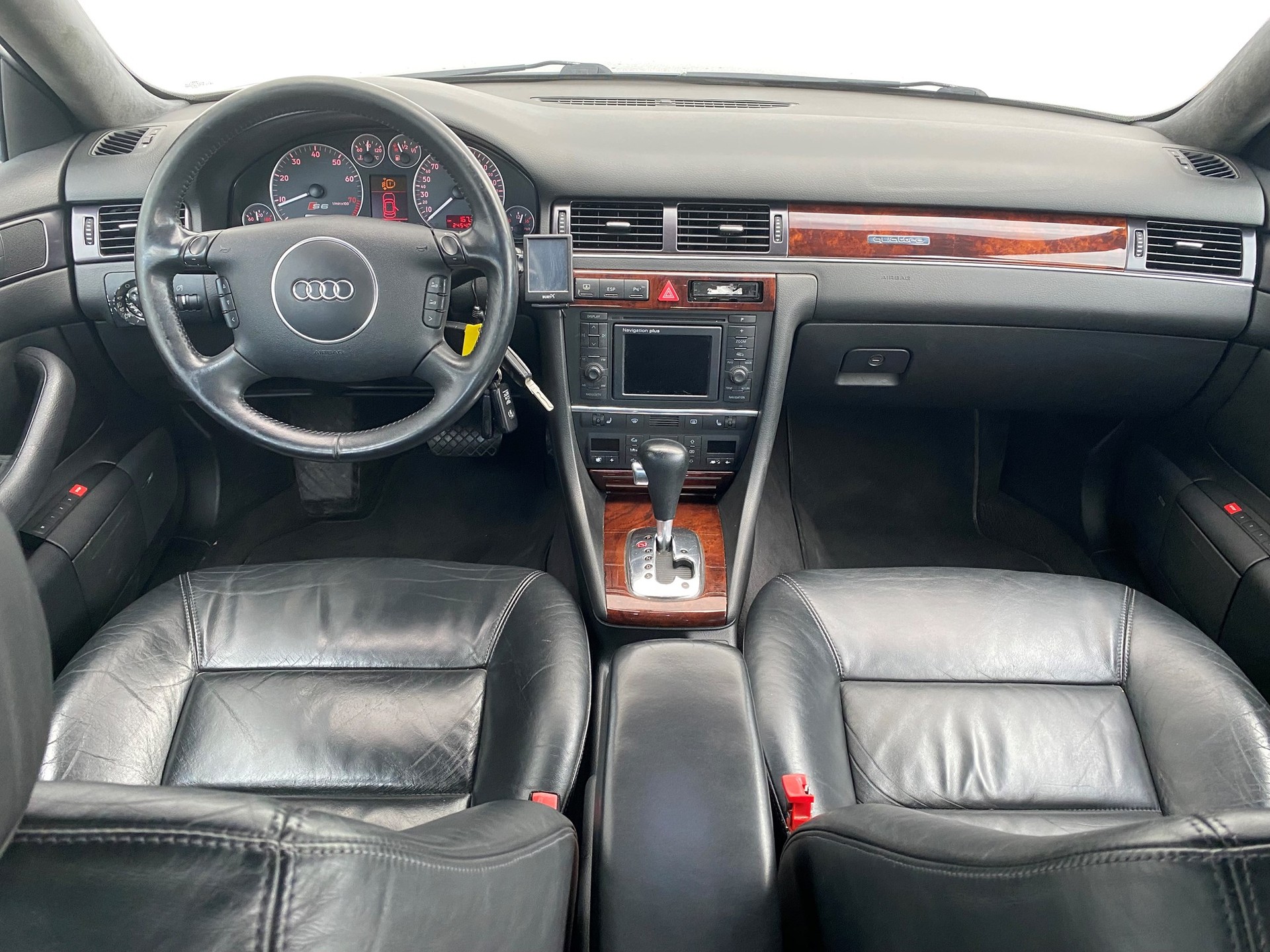 AUDI S6 quattro tiptronic-image-8