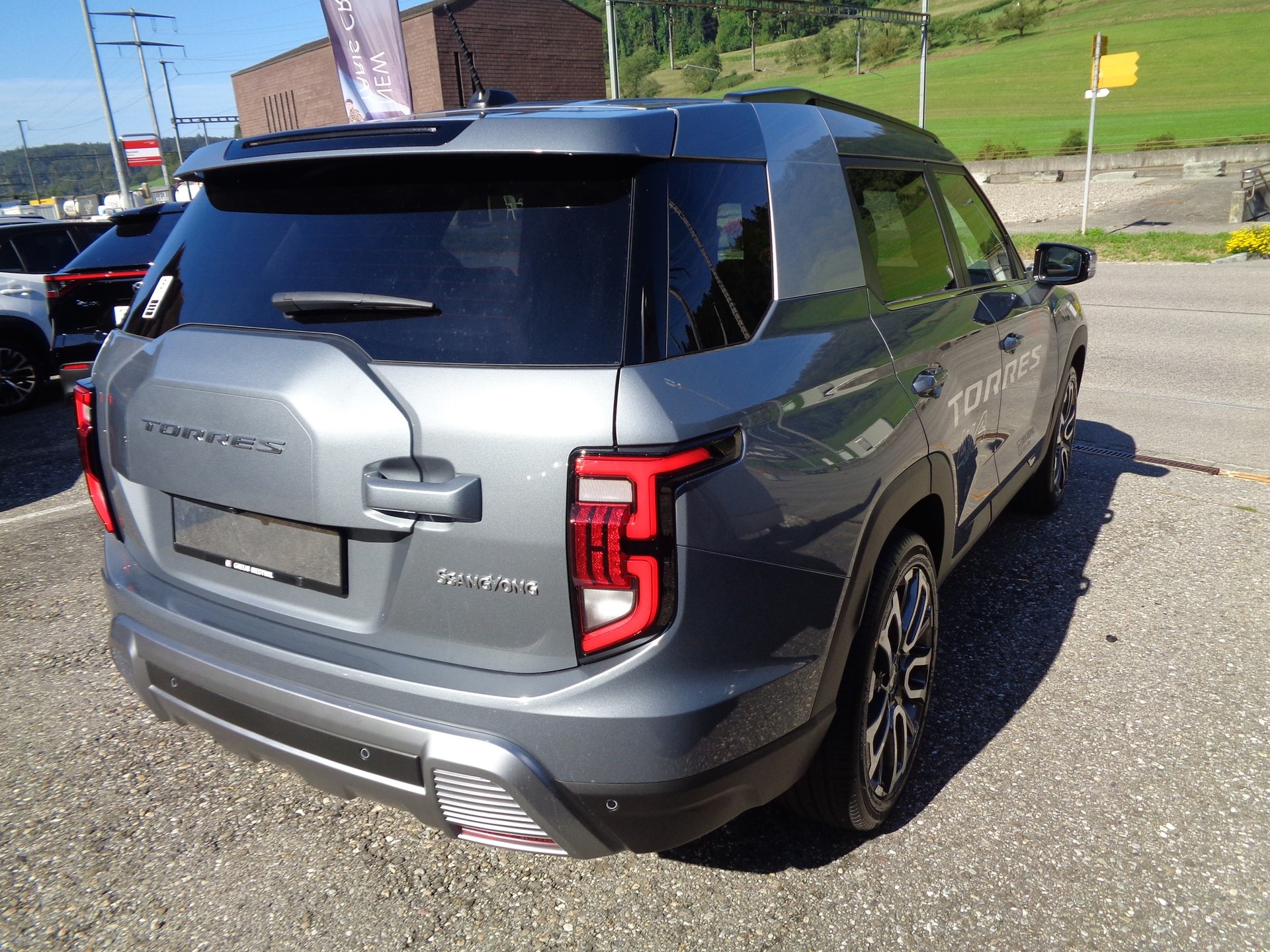 KGM-SsangYong TORRES 1st Edition AWD AT-image-6