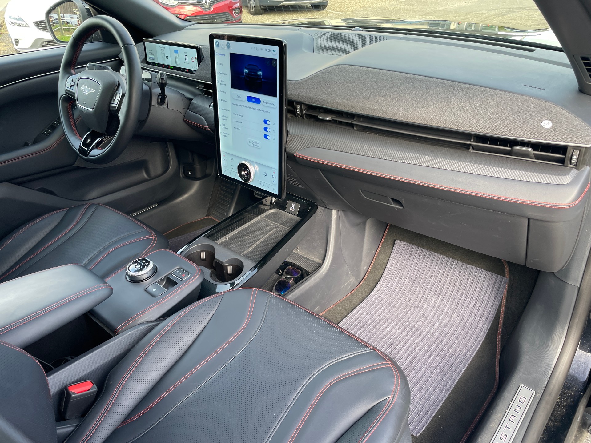 FORD Mustang MACH-E AWD Extended 99 kWh-image-19