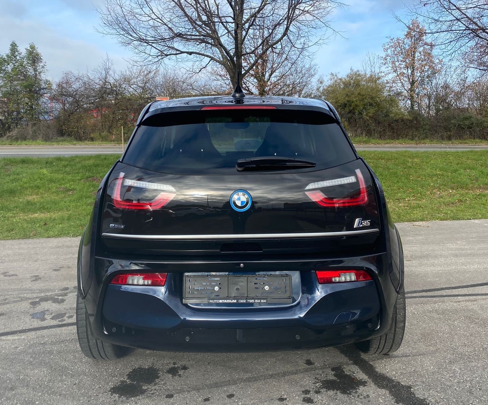 BMW i3s (94Ah)-image-2