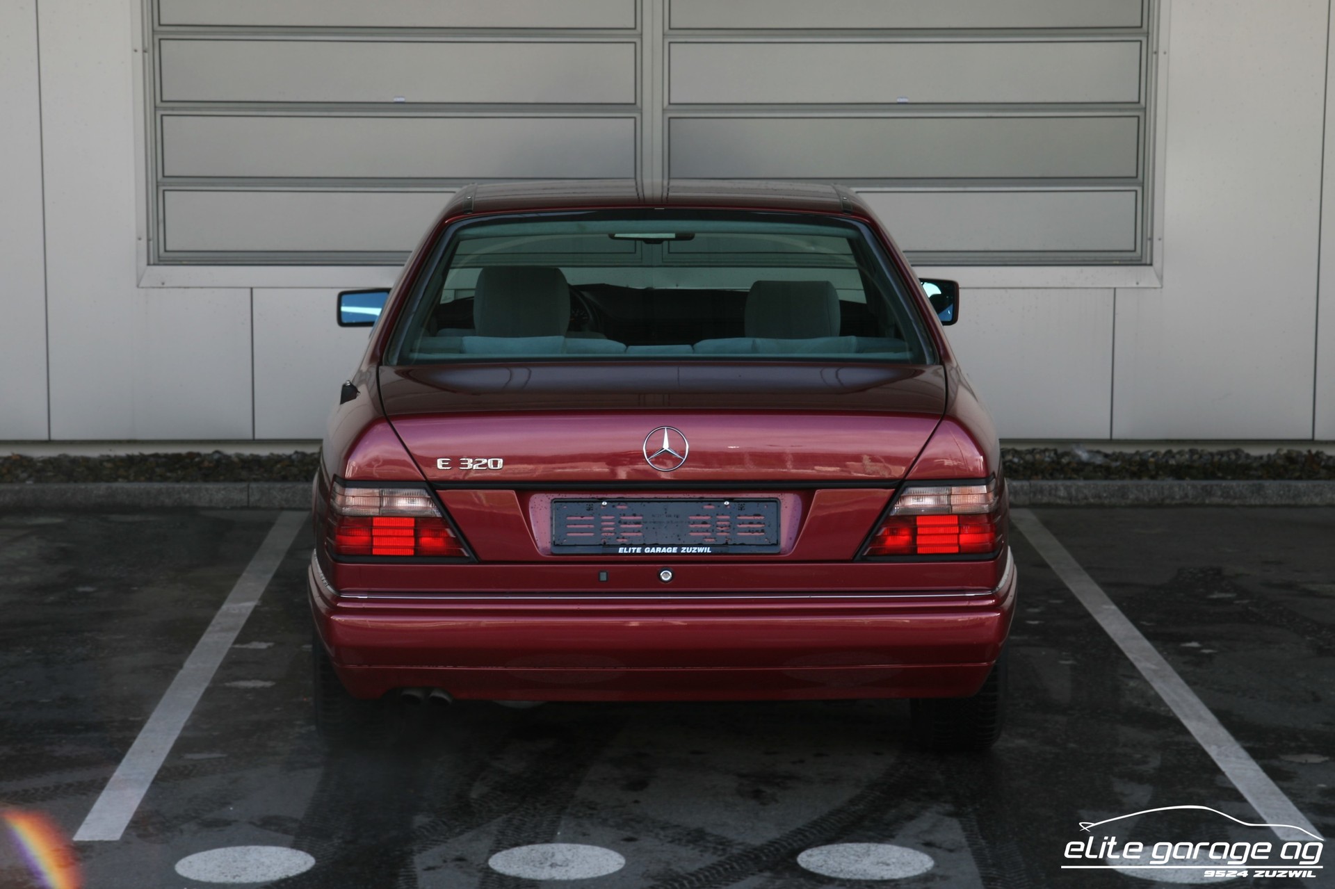 MERCEDES-BENZ E 320-image-3