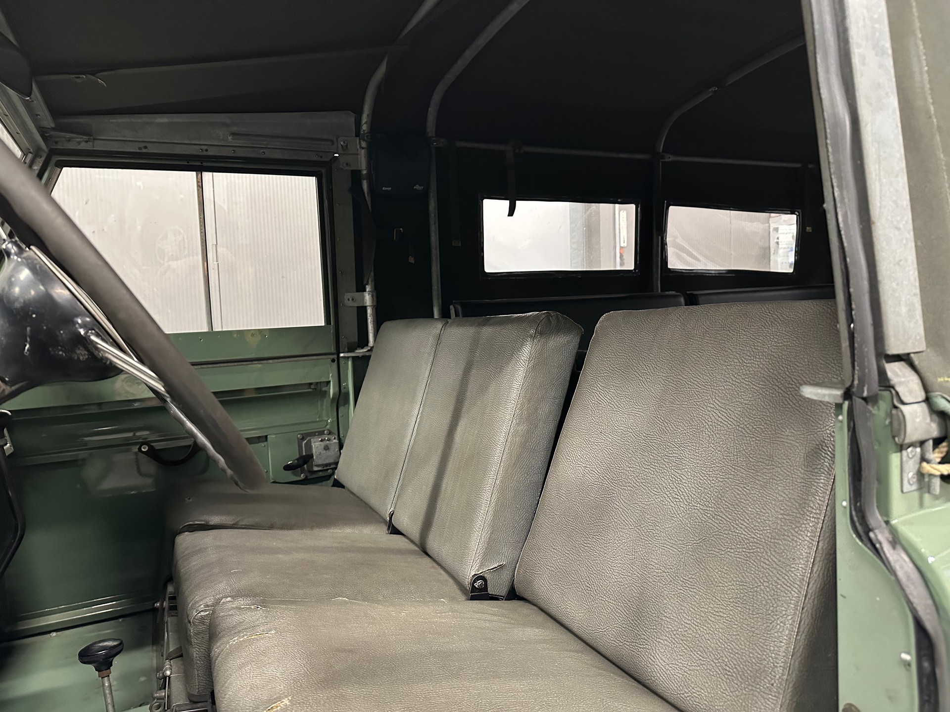 LAND ROVER R-image-11