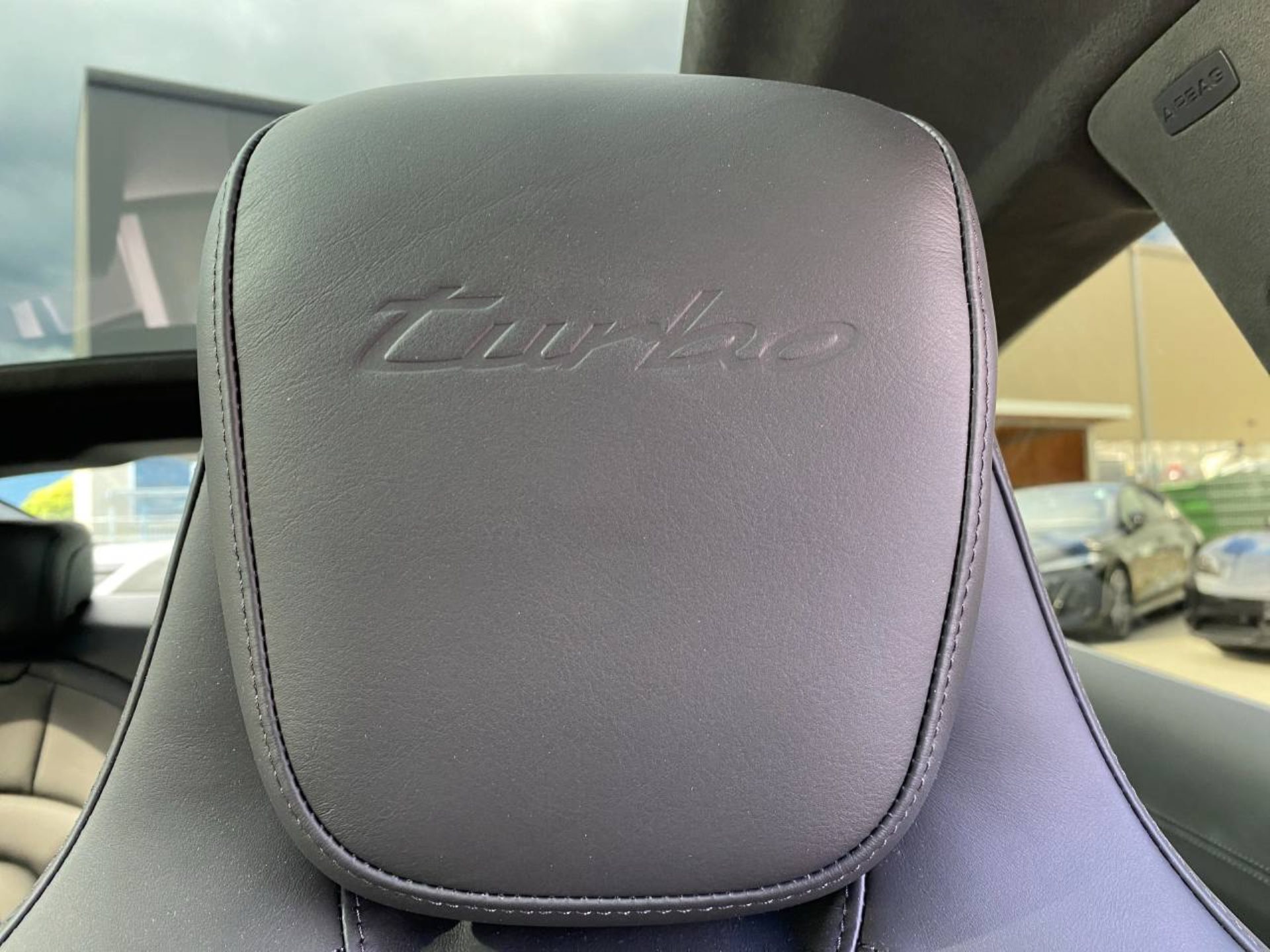 PORSCHE Taycan Turbo-image-20