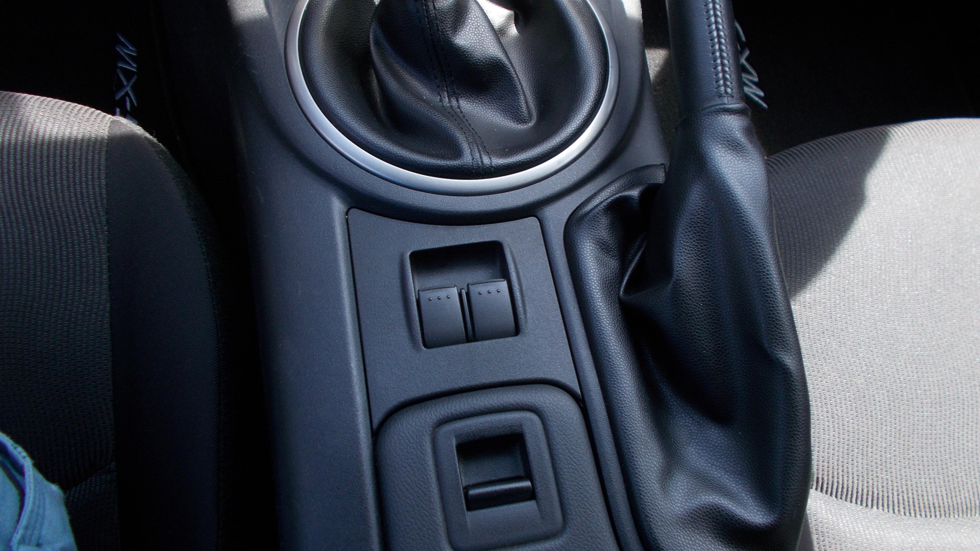 MAZDA MX-5 2.0i 16V 55 Le Mans-image-9