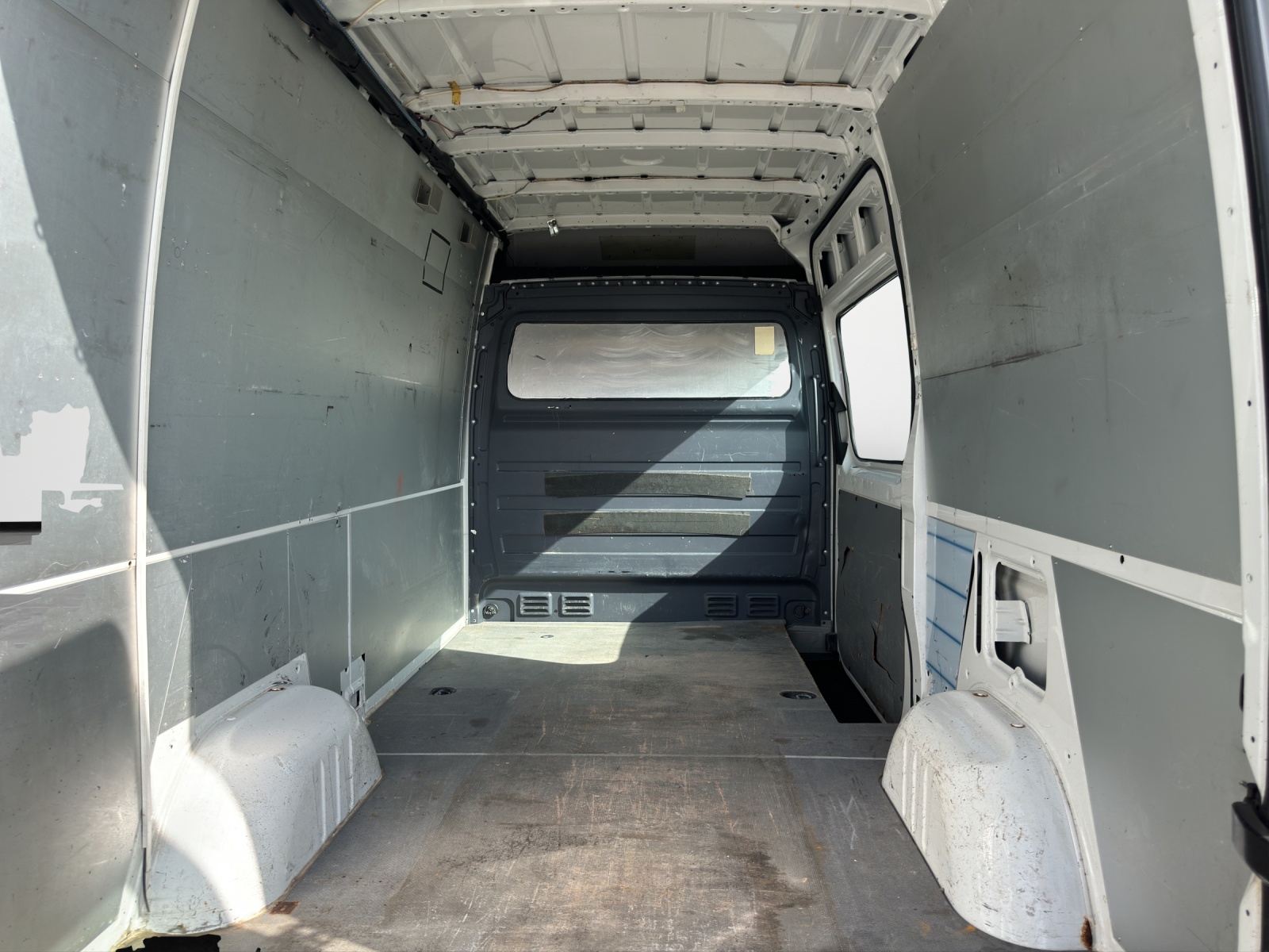 VW Crafter 35 2.0 BiTDI CR-image-13