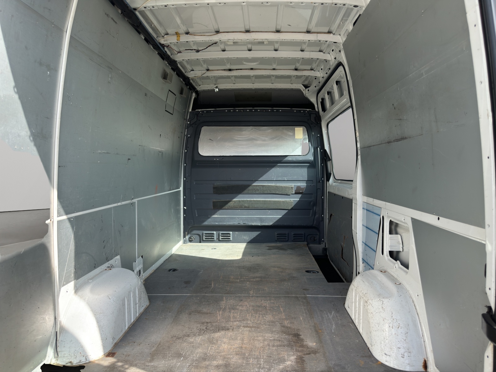 VW Crafter 35 2.0 BiTDI CR-image-13