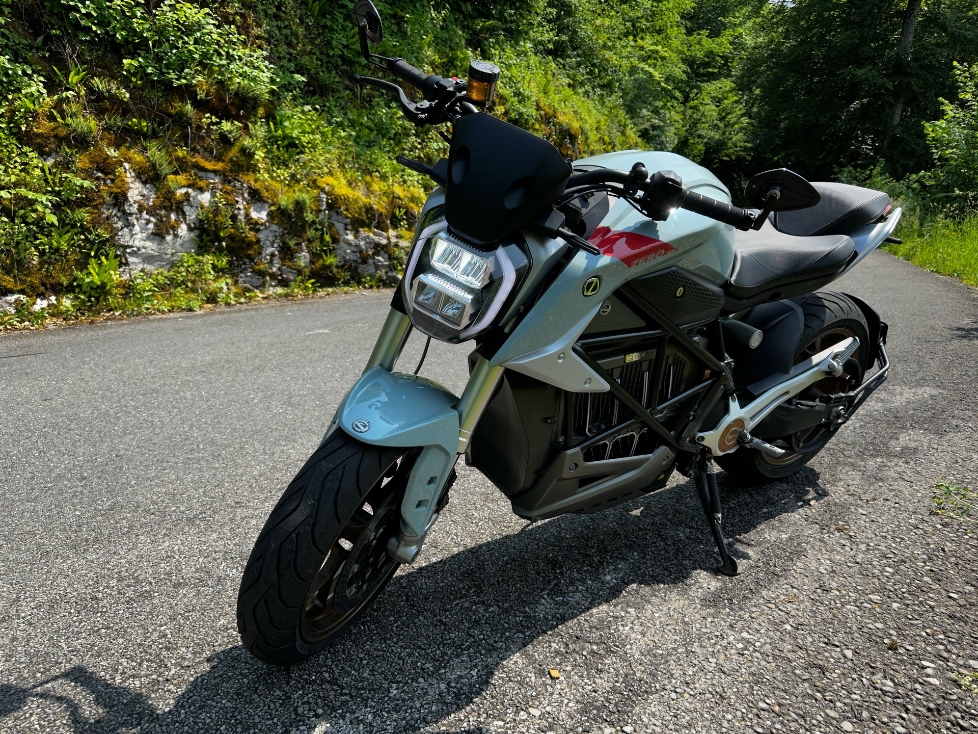 ZERO SR F Premium-image-8