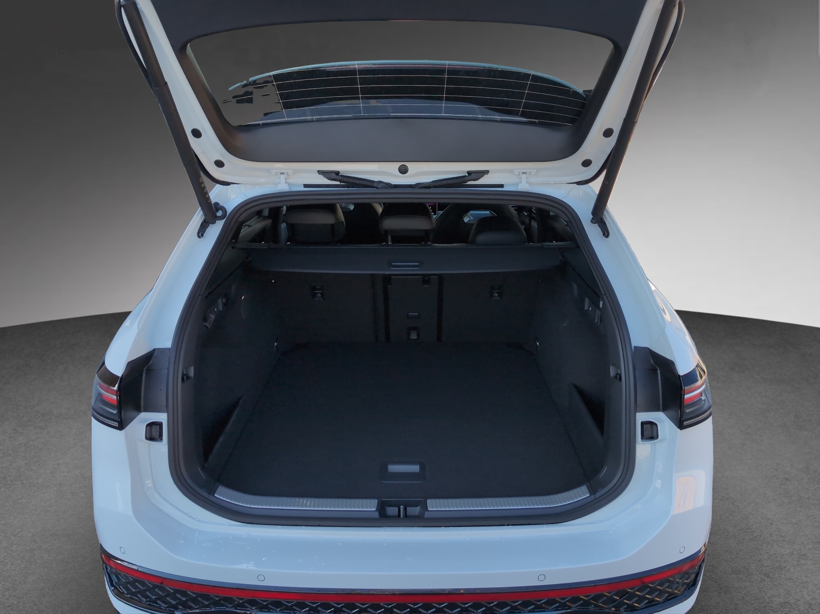 VW Passat Variant 2.0 TSI evo4 R-Line 4 Motion DSG-image-9