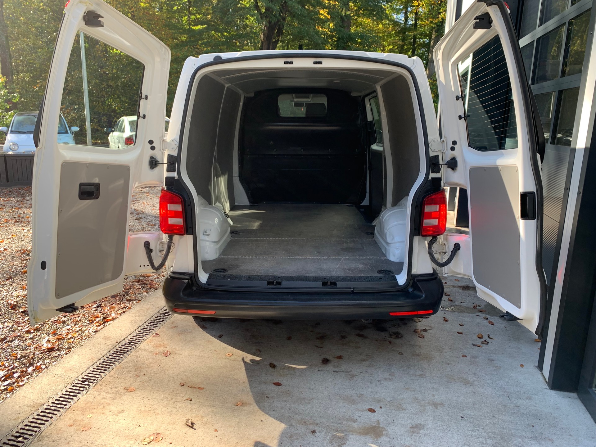 VW T 6.1 Transporter lang 3400 150 PS-image-4