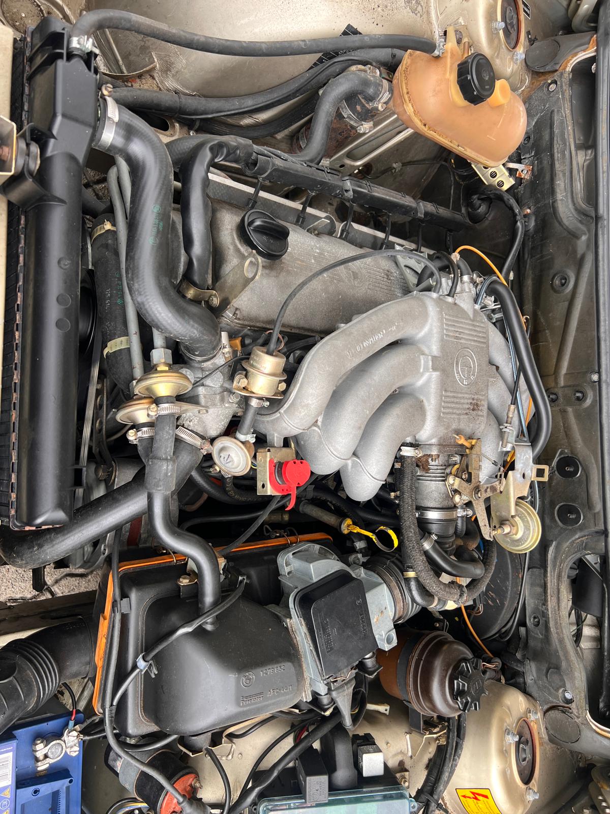 BMW 520i-image-6
