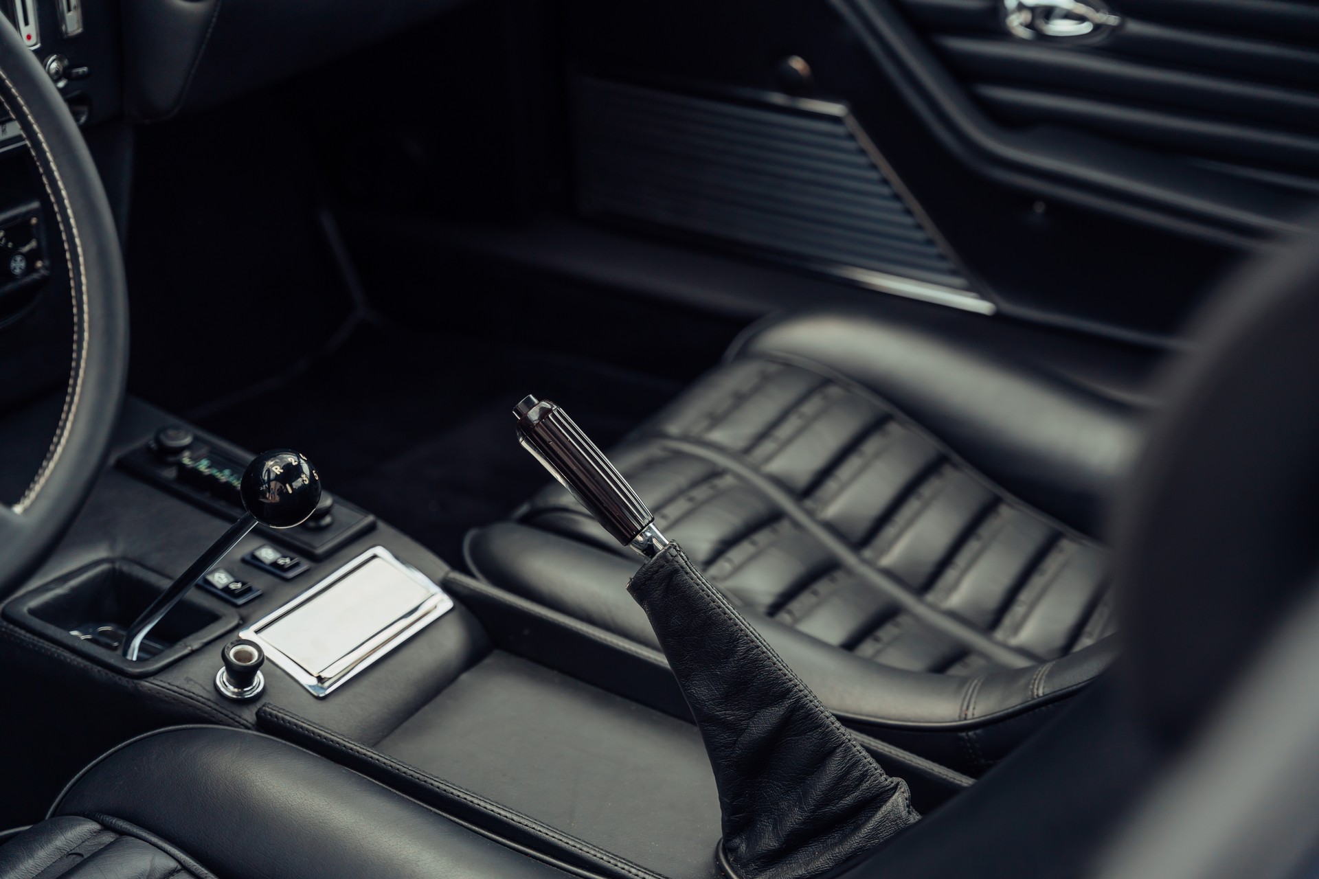 FERRARI 365 GTB/4 Daytona-image-10