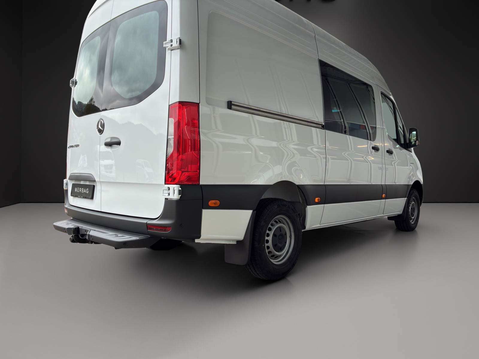 MERCEDES-BENZ eSprinter 420 PRO KA 3665mm S WORKER-image-5