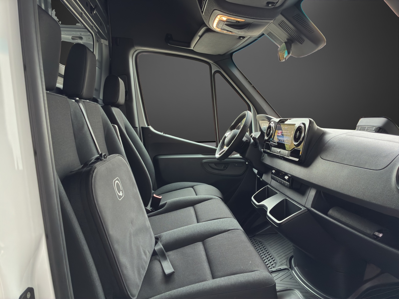 MERCEDES-BENZ eSprinter 420 PRO KA 3665mm S WORKER-image-9