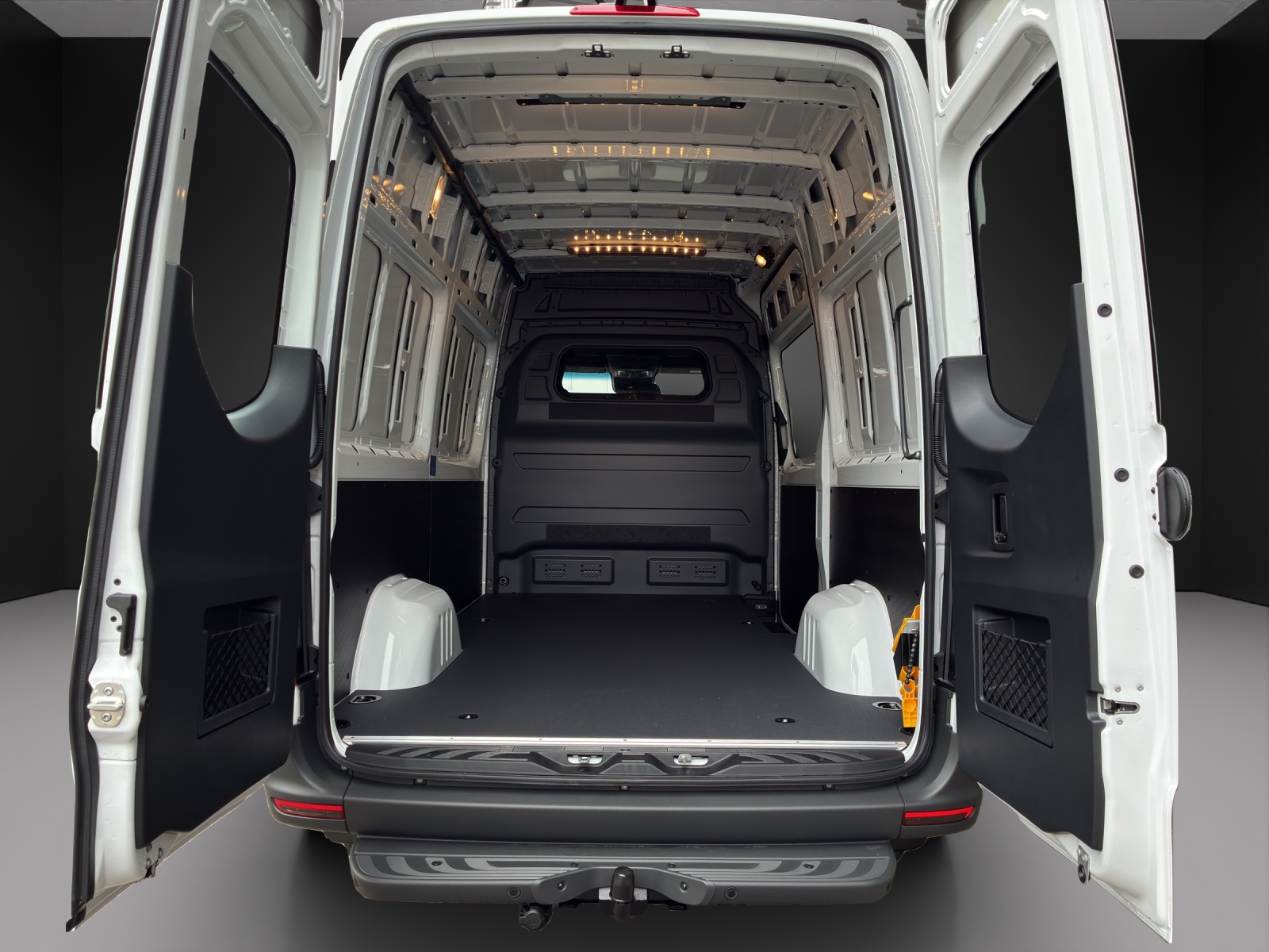 MERCEDES-BENZ eSprinter 420 PRO KA 3665mm S WORKER-image-11
