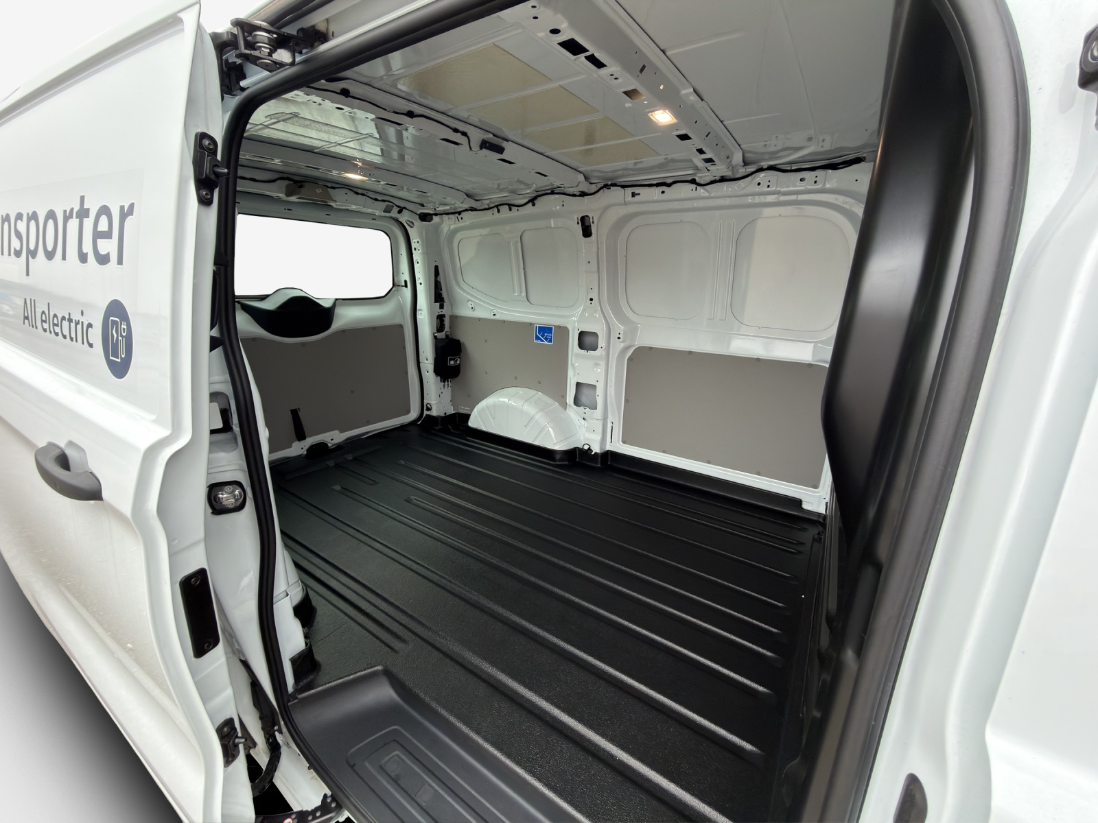 VW e-Transporter 70 kWh-image-11