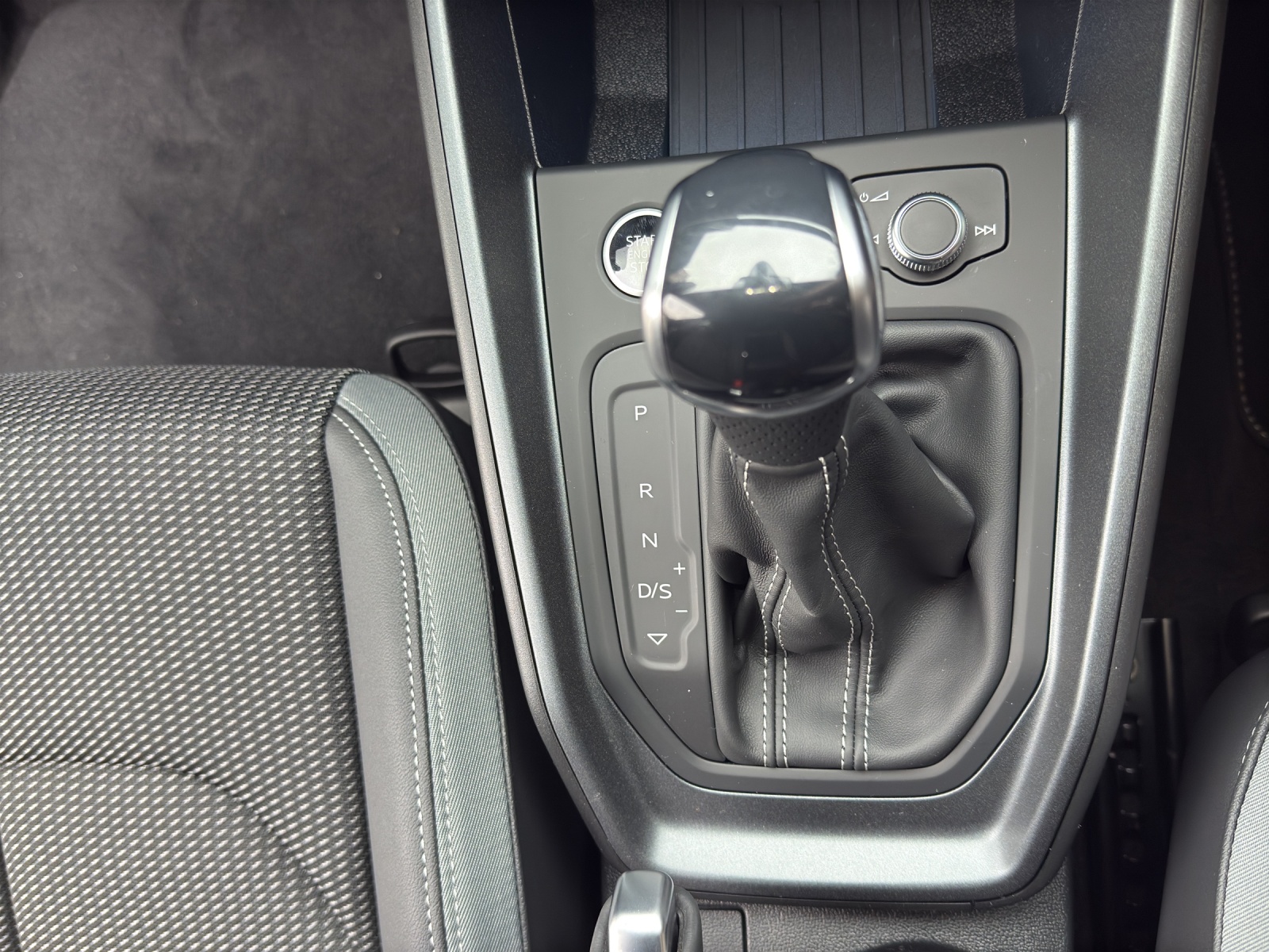 AUDI A1 Sportback 30 TFSI S Line Attraction S-tronic-image-15