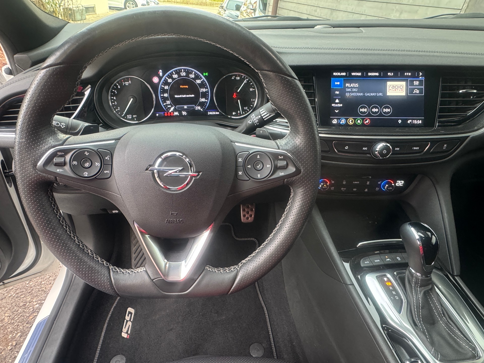 OPEL Insignia 2.0 T GSi 4WD Automatic-image-10