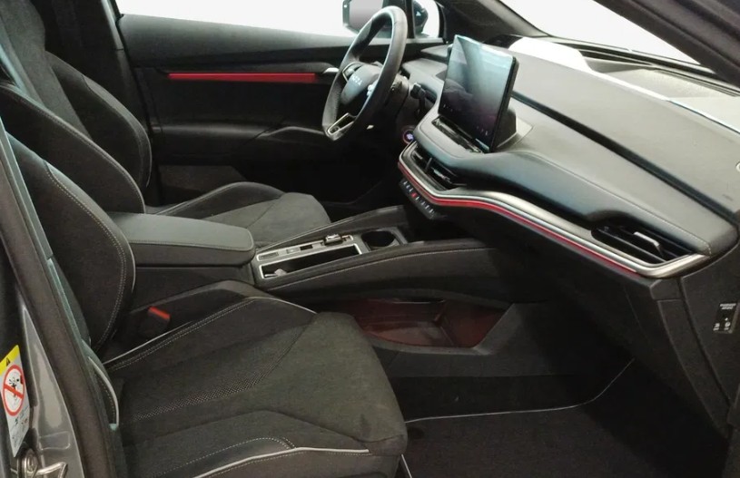 SKODA Enyaq 85x Sportline 4x4-image-11