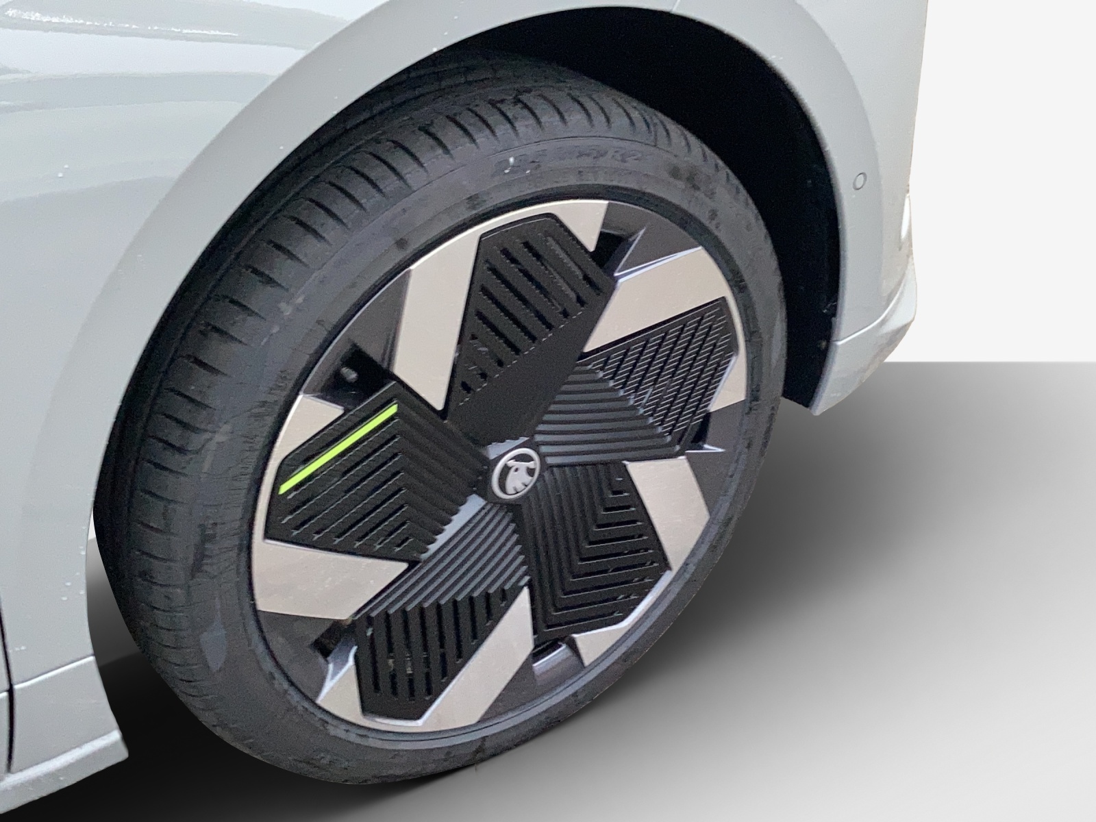 SKODA Enyaq 4x4 RS-image-14