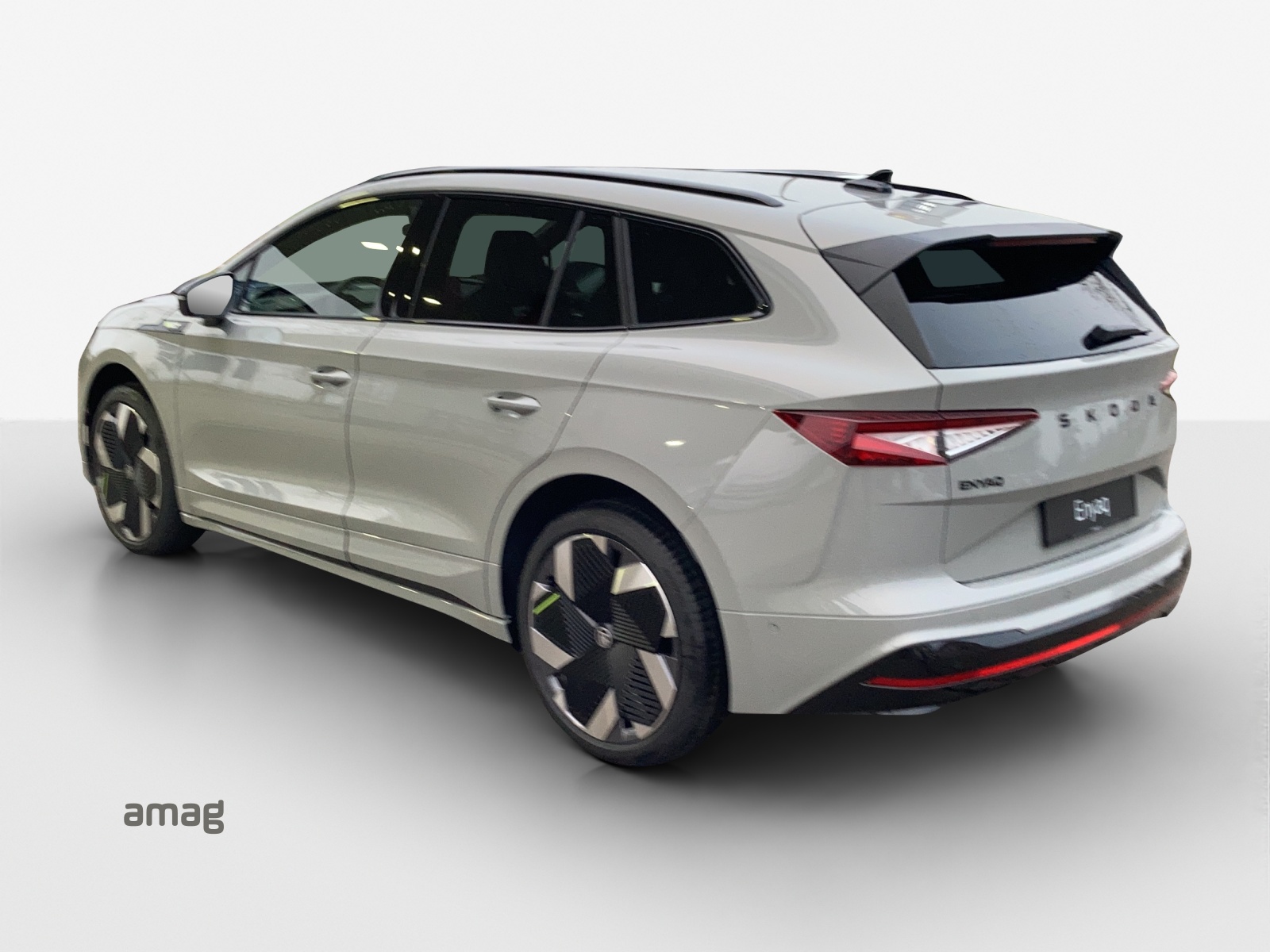 SKODA Enyaq 4x4 RS-image-2