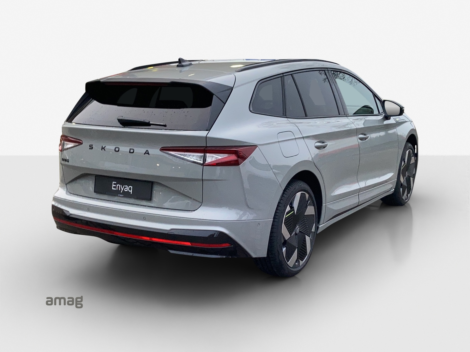 SKODA Enyaq 4x4 RS-image-4