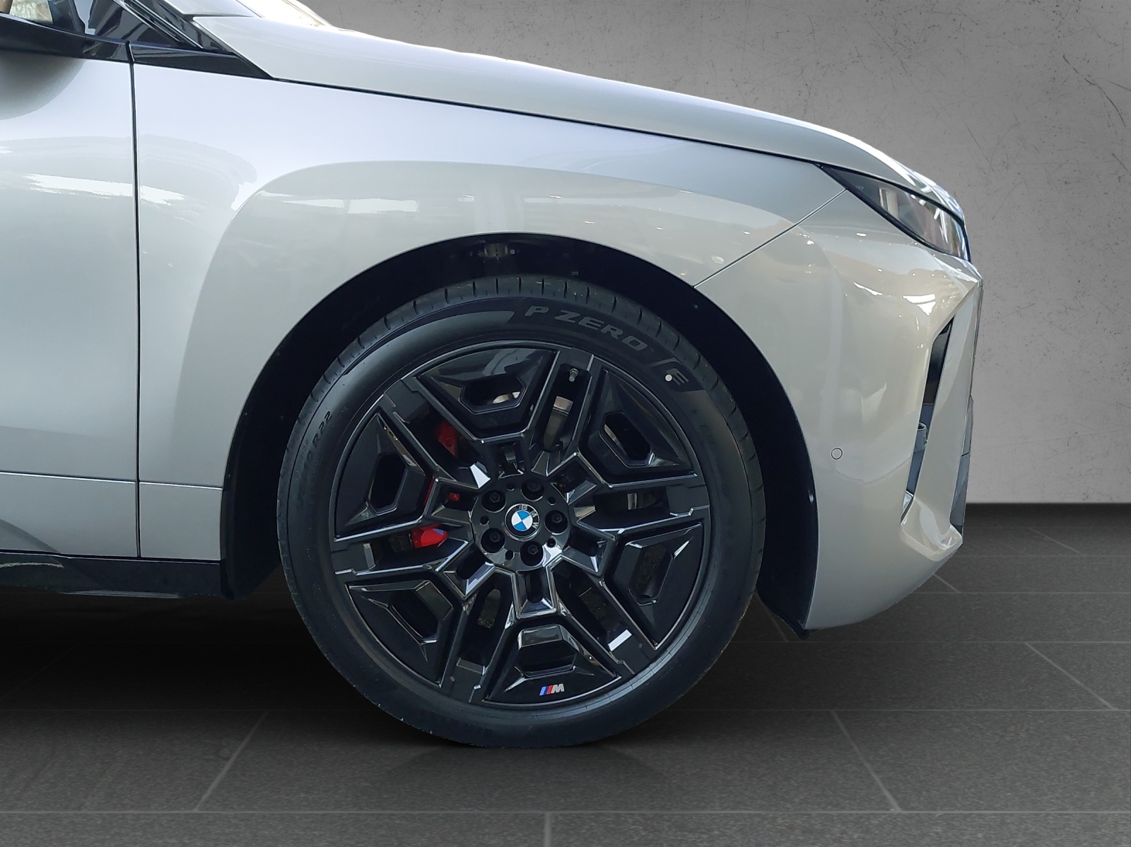 BMW iX xDrive60 M Sport Pro-image-9