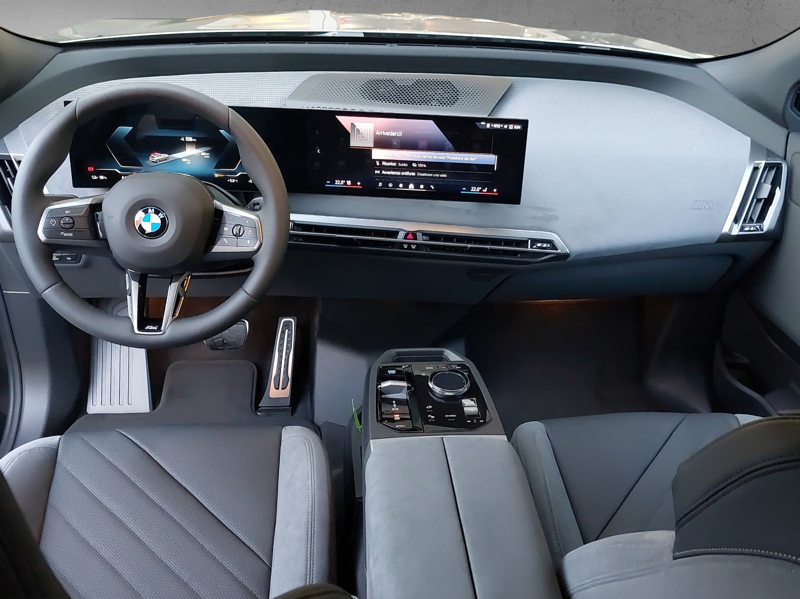 BMW iX xDrive60 M Sport Pro-image-13